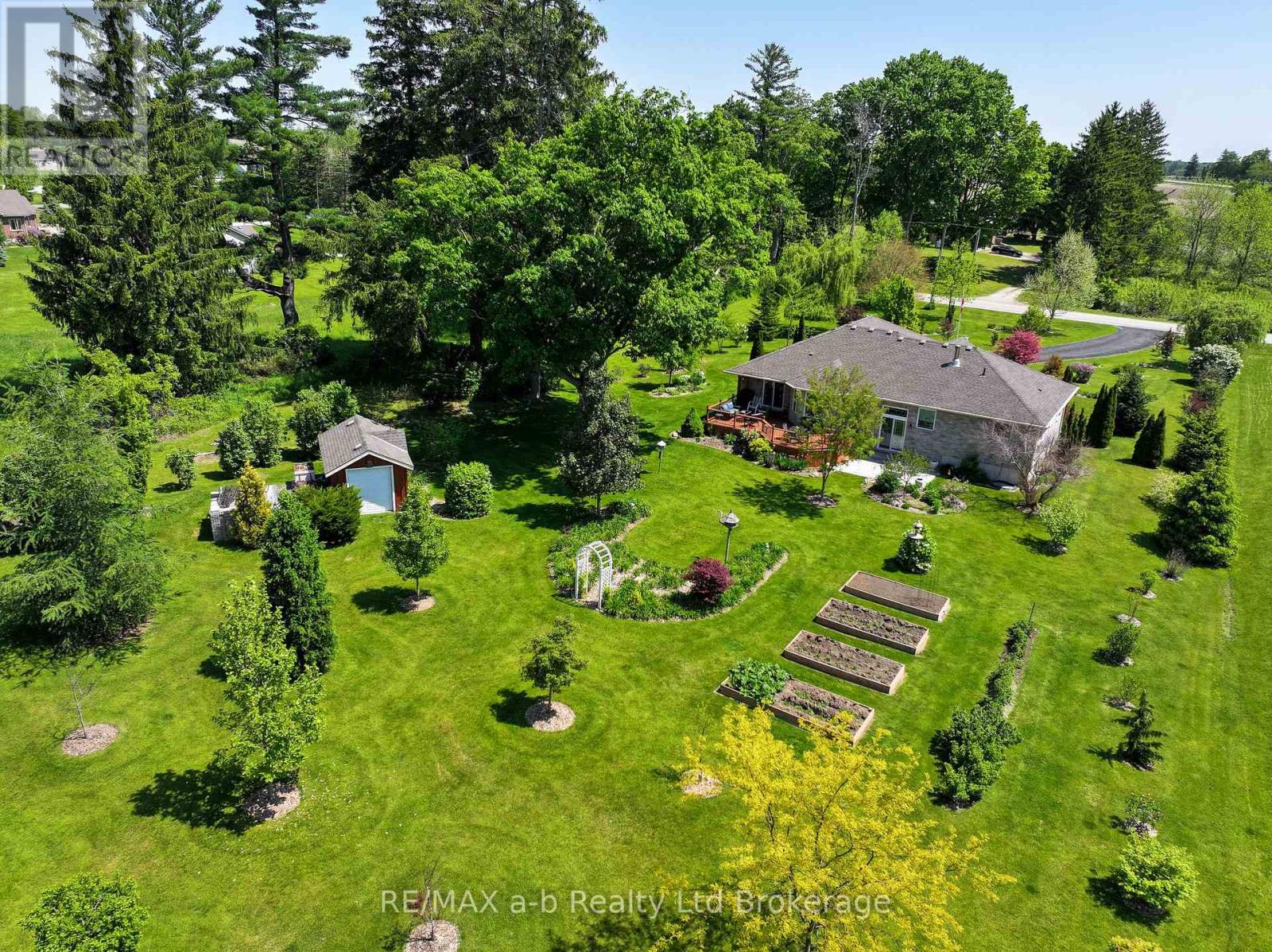 261 Middle Townline Road, Brant (Burford), Ontario  N0E 1E0 - Photo 7 - X13612238