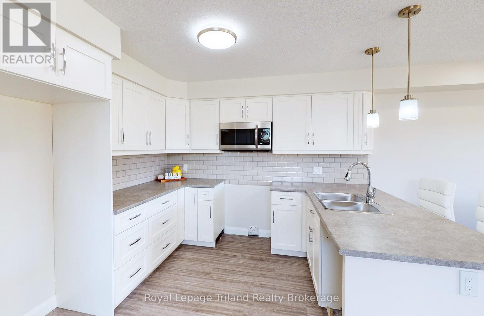 Unit B - 137 Wimpole Street, West Perth (Mitchell), Ontario  N0K 1N0 - Photo 3 - X13616804