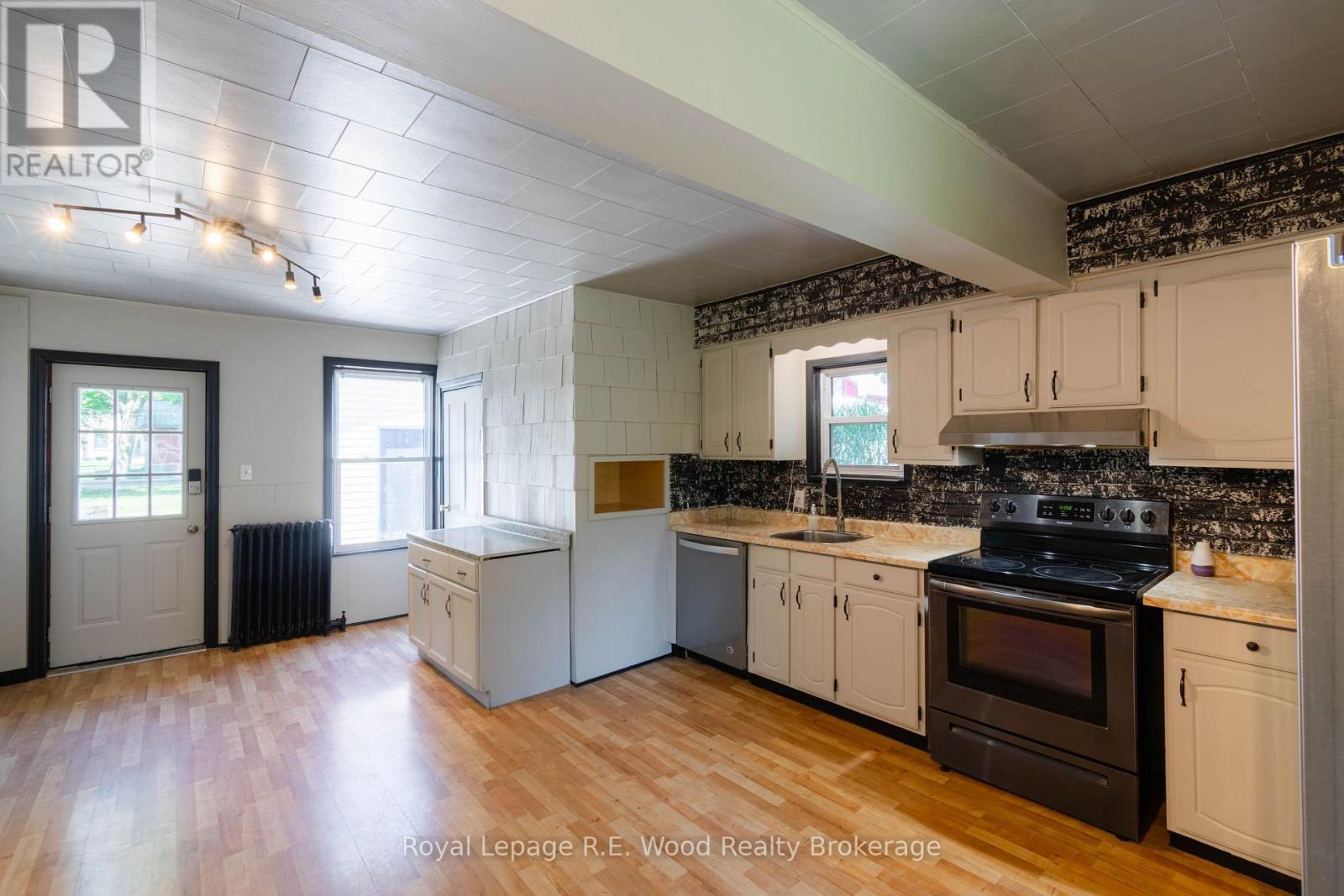 311 Talbot Street E, Aylmer, Ontario  N5H 1H8 - Photo 11 - X13619462