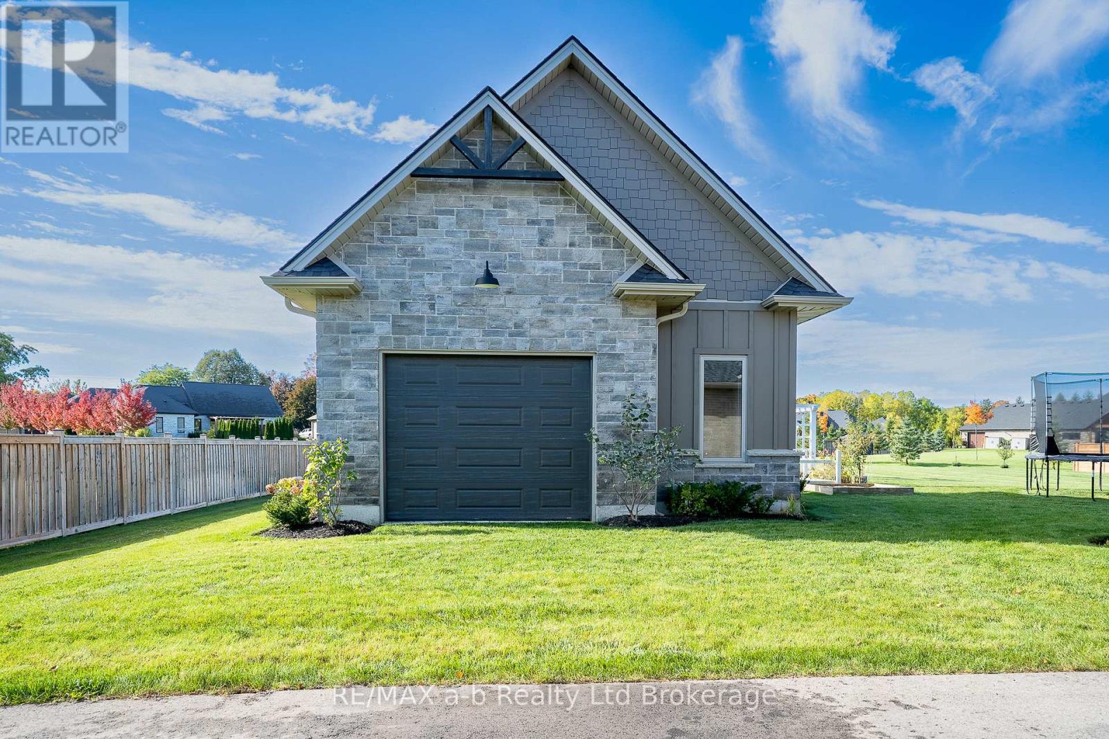 60 August Crescent, Norwich (Otterville), Ontario  N0J 1R0 - Photo 5 - X13619880