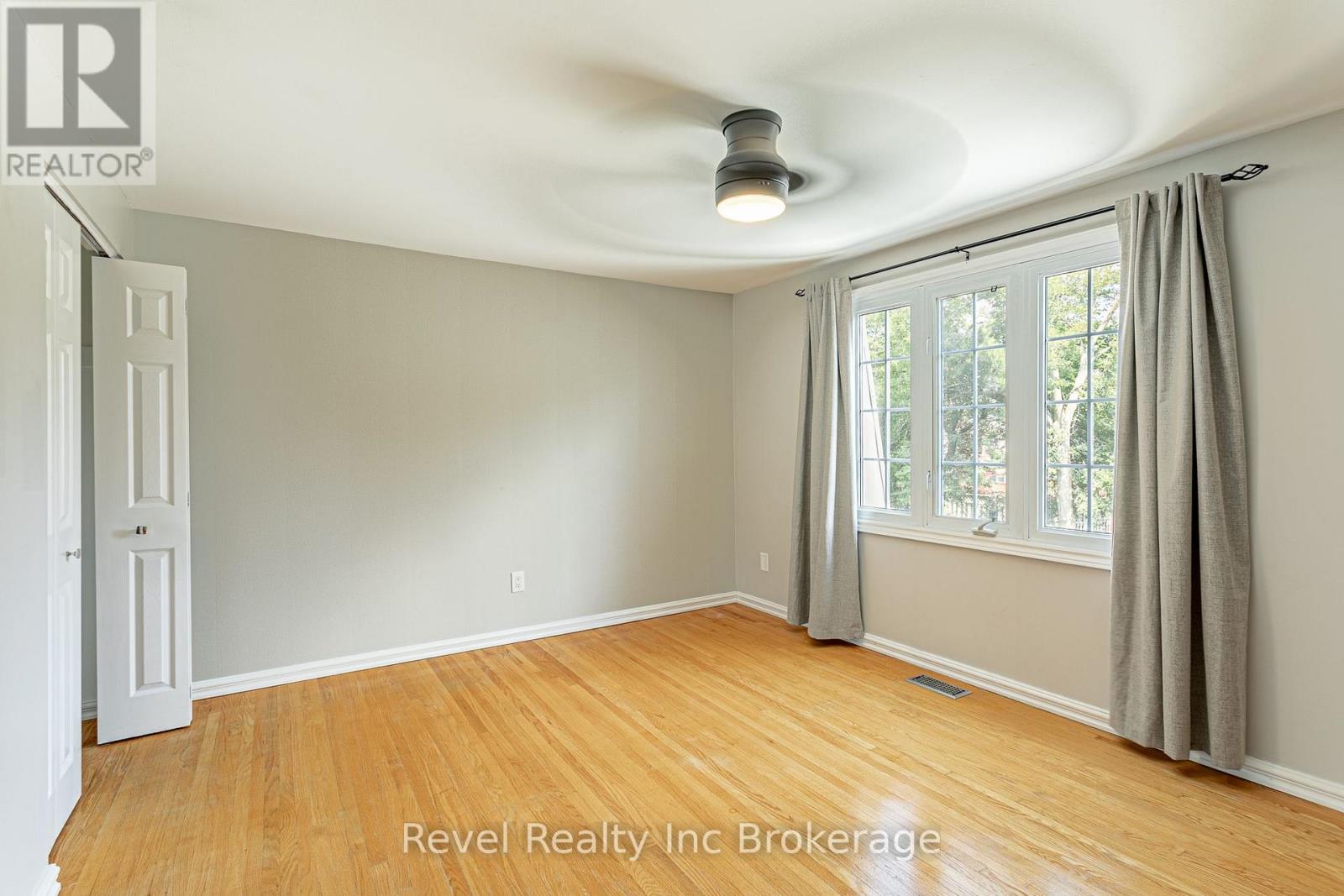 16 Homestead Crescent, London North (North F), Ontario  N6G 2E4 - Photo 10 - X13619948