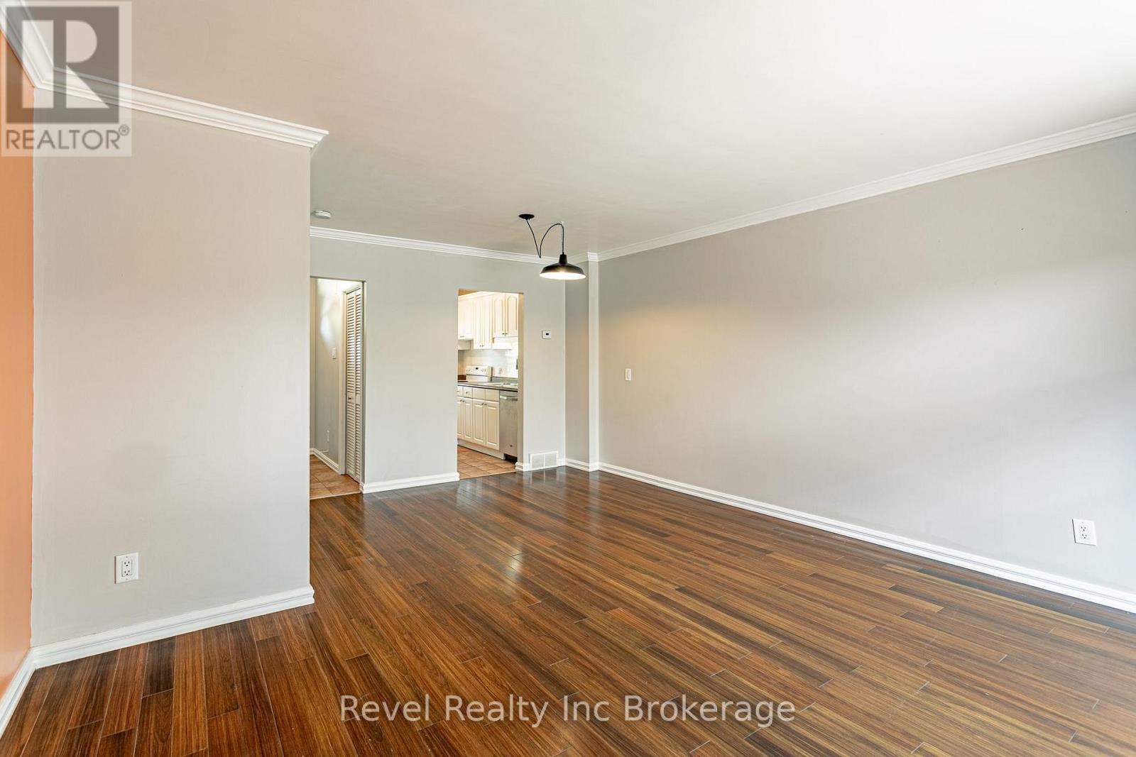 16 Homestead Crescent, London North (North F), Ontario  N6G 2E4 - Photo 5 - X13619948