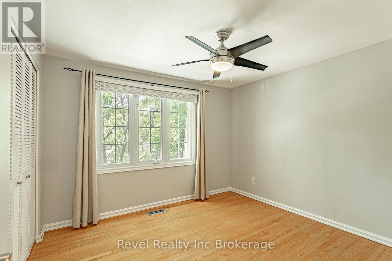 16 Homestead Crescent, London North (North F), Ontario  N6G 2E4 - Photo 8 - X13619948