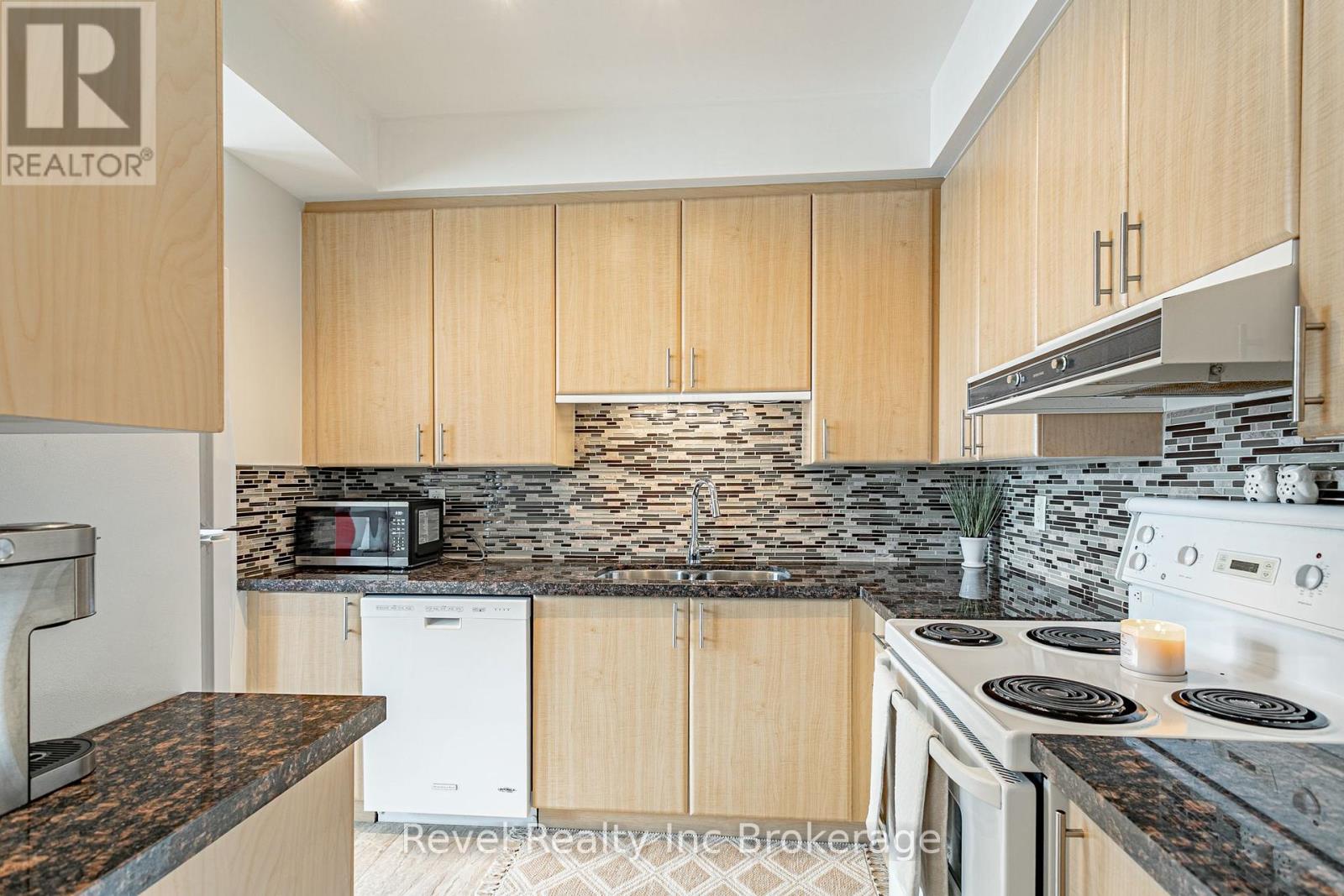515 - 80 Port Street E, Mississauga (Port Credit), Ontario  L5G 4V6 - Photo 8 - W13620240