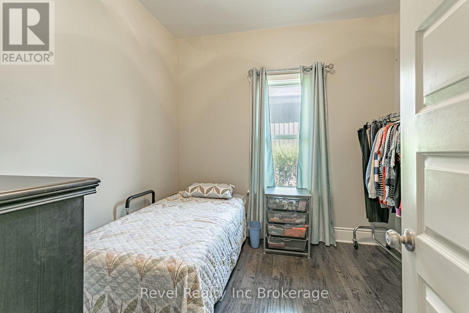 31 Givins Street, Woodstock (Woodstock - North), Ontario  N4S 5Y6 - Photo 12 - X13623992