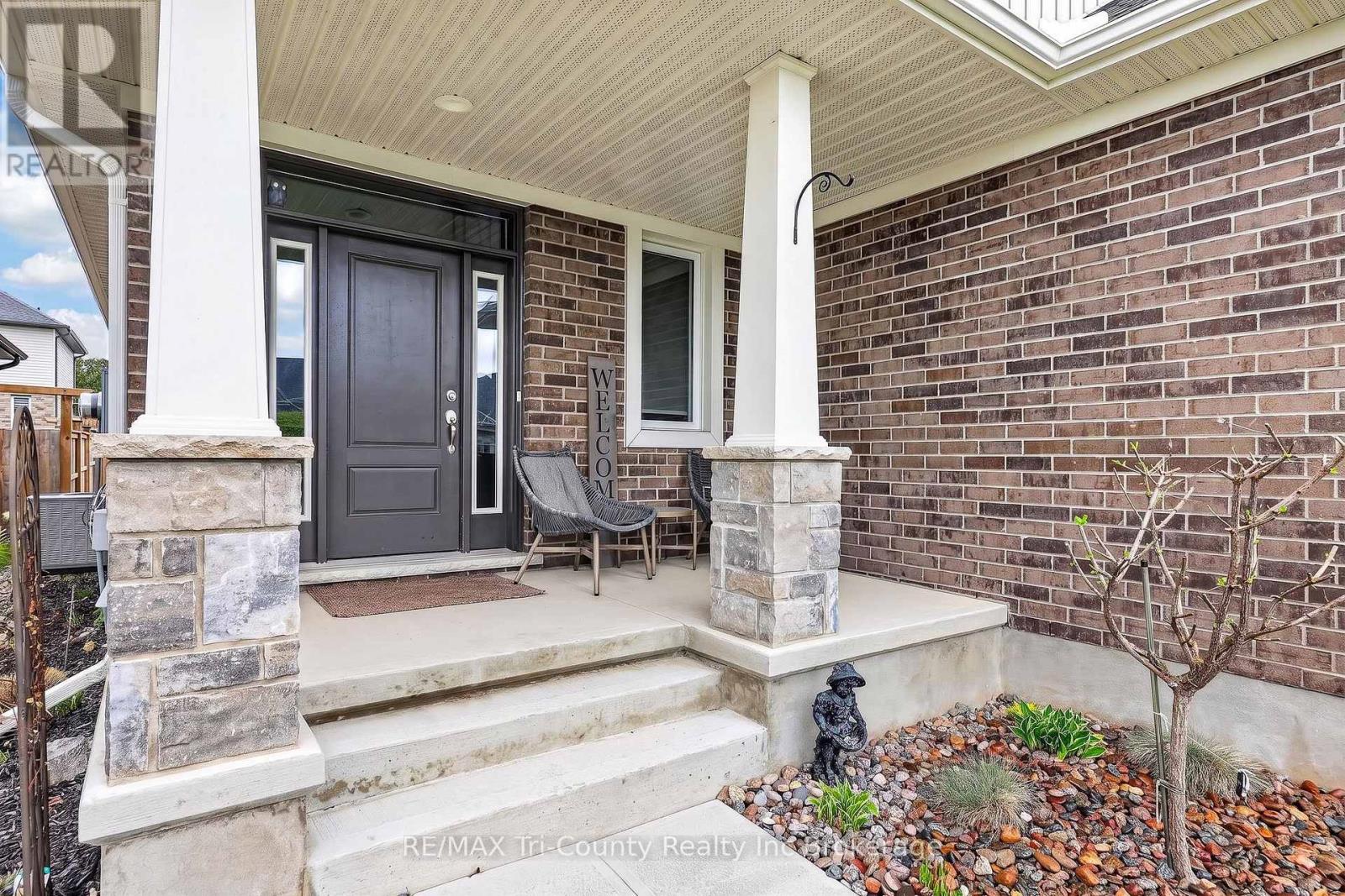 150 Denrich Avenue, Tillsonburg, Ontario  N4G 0H3 - Photo 3 - X13625244