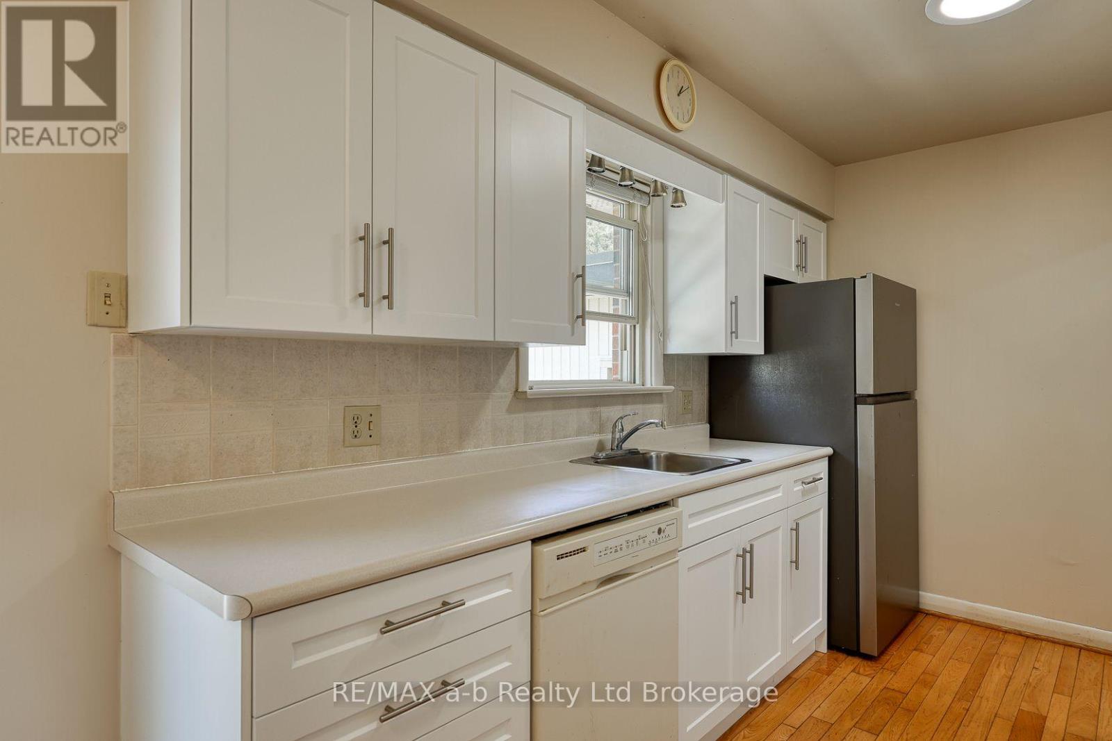6752 Beattie Street, London South (South V), Ontario  N6P 1A7 - Photo 19 - X13630292
