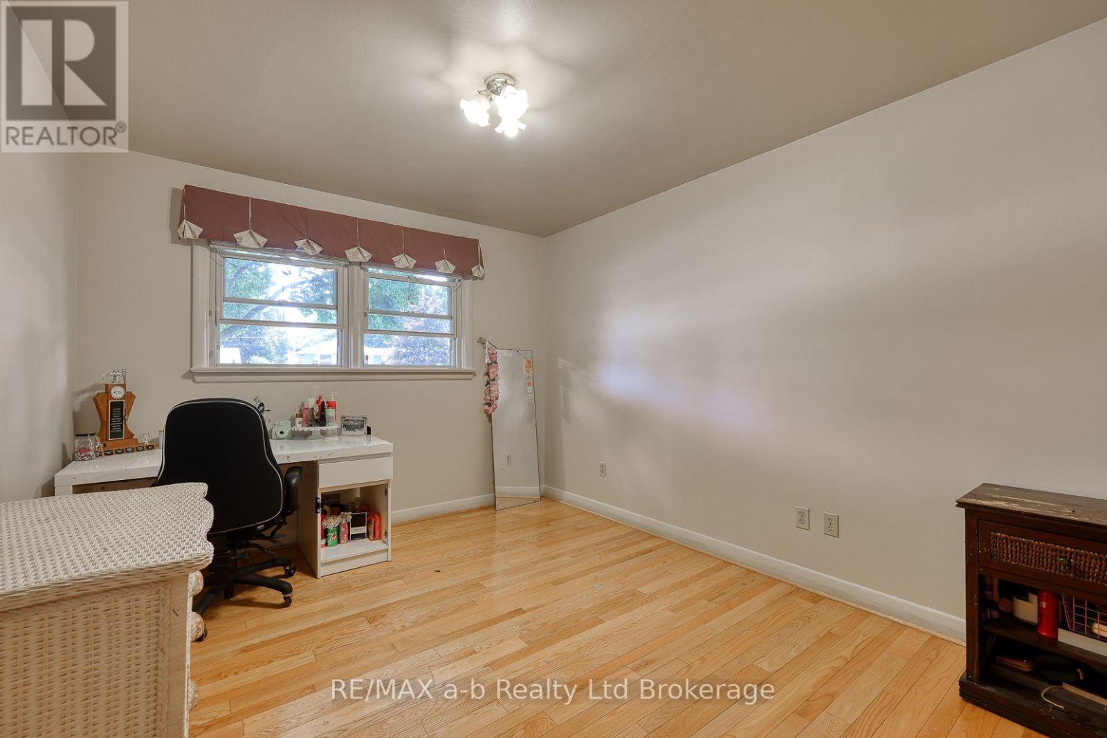 6752 Beattie Street, London South (South V), Ontario  N6P 1A7 - Photo 25 - X13630292