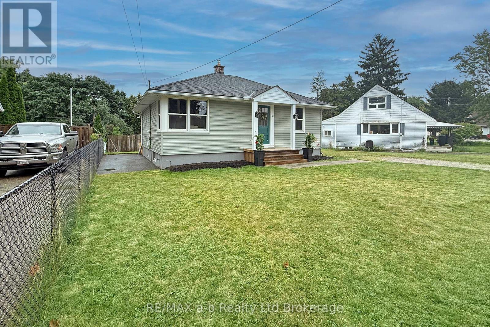 41 Kensington Street, Woodstock (Woodstock - North), Ontario  N4S 5L5 - Photo 3 - X13630850