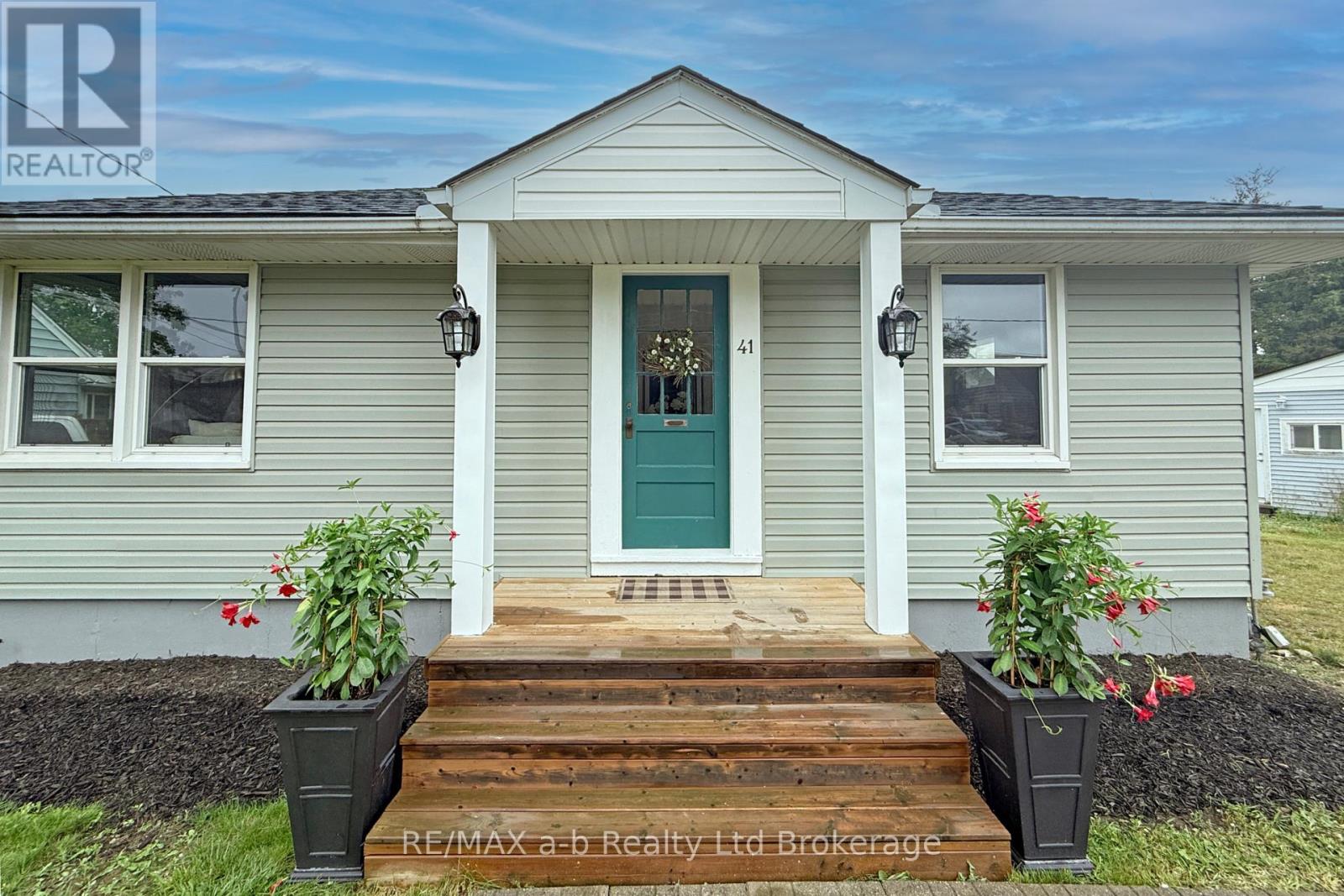 41 Kensington Street, Woodstock (Woodstock - North), Ontario  N4S 5L5 - Photo 5 - X13630850