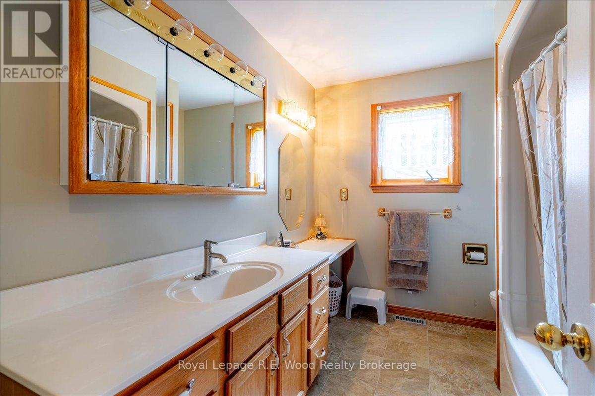 48 Allen Street, Tillsonburg, Ontario  N4G 4X8 - Photo 14 - X13631350