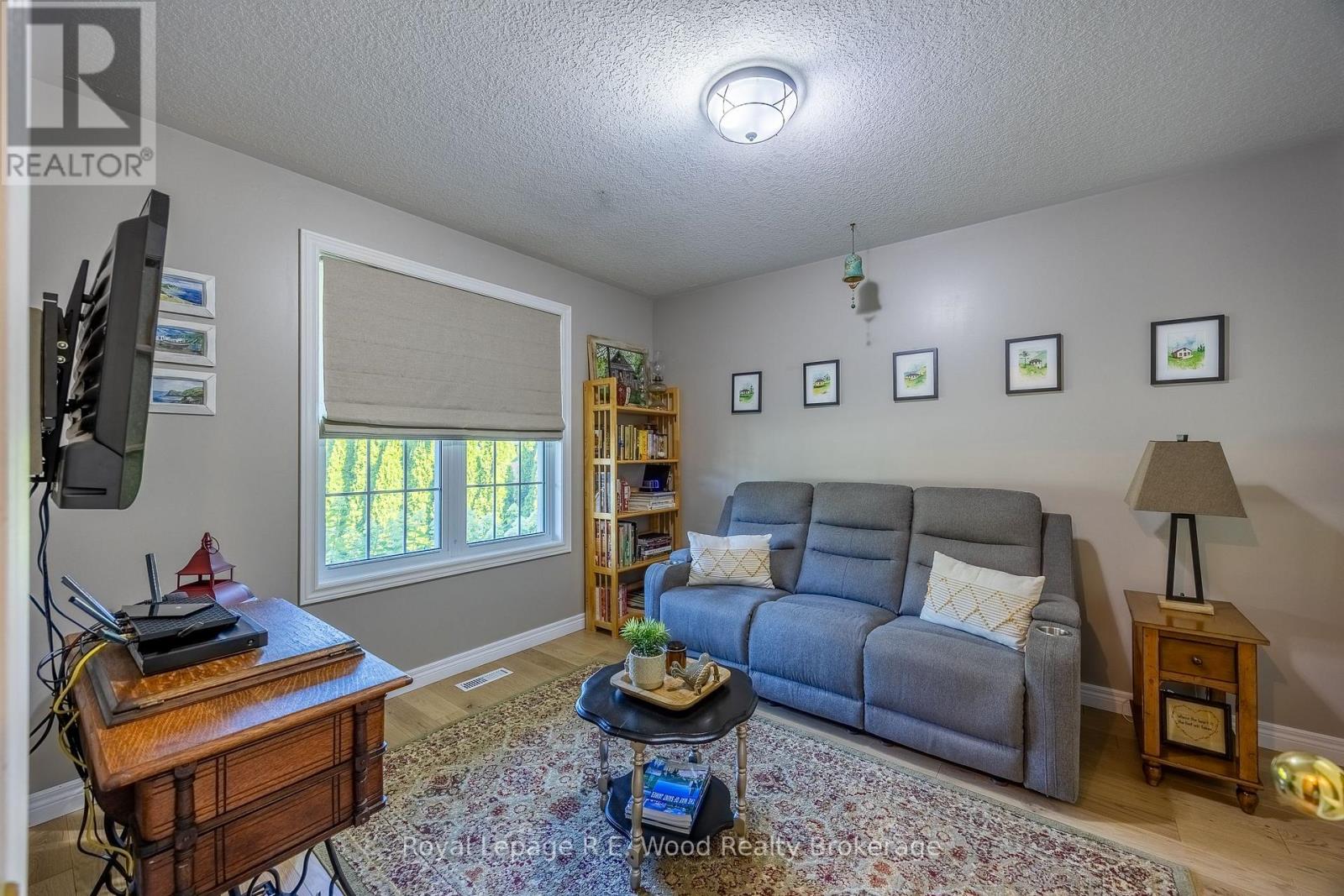 3 Otterview Drive, Norwich (Otterville), Ontario  N0J 1R0 - Photo 5 - X13631376