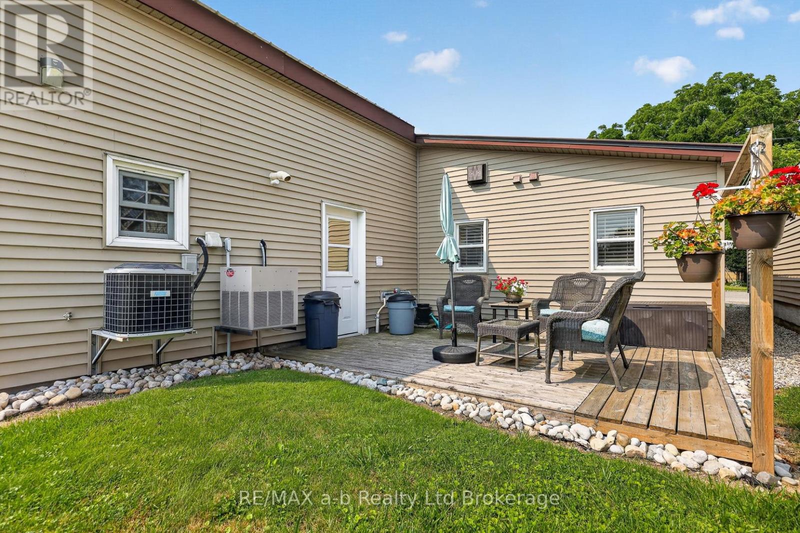 4 Washington Street, Norwich (Norwich Town), Ontario  N0J 1P0 - Photo 11 - X13633262
