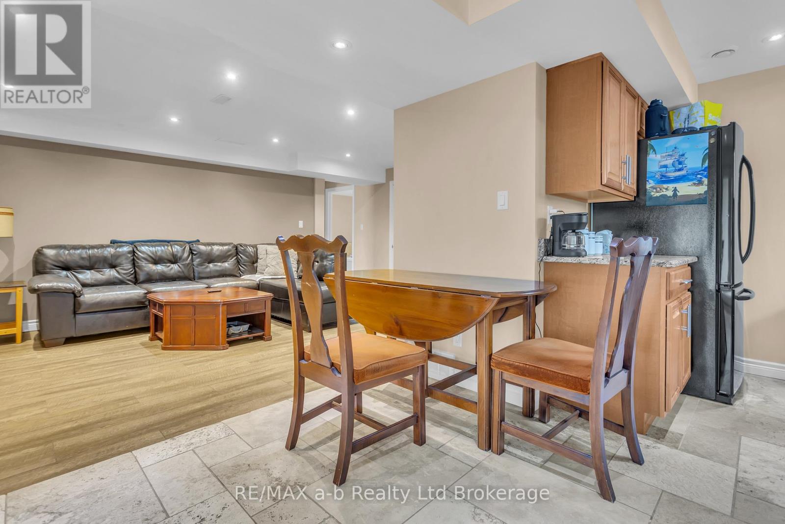 54 Pebble Beach Court, Woodstock (Woodstock - South), Ontario  N4S 8X2 - Photo 20 - X13633828