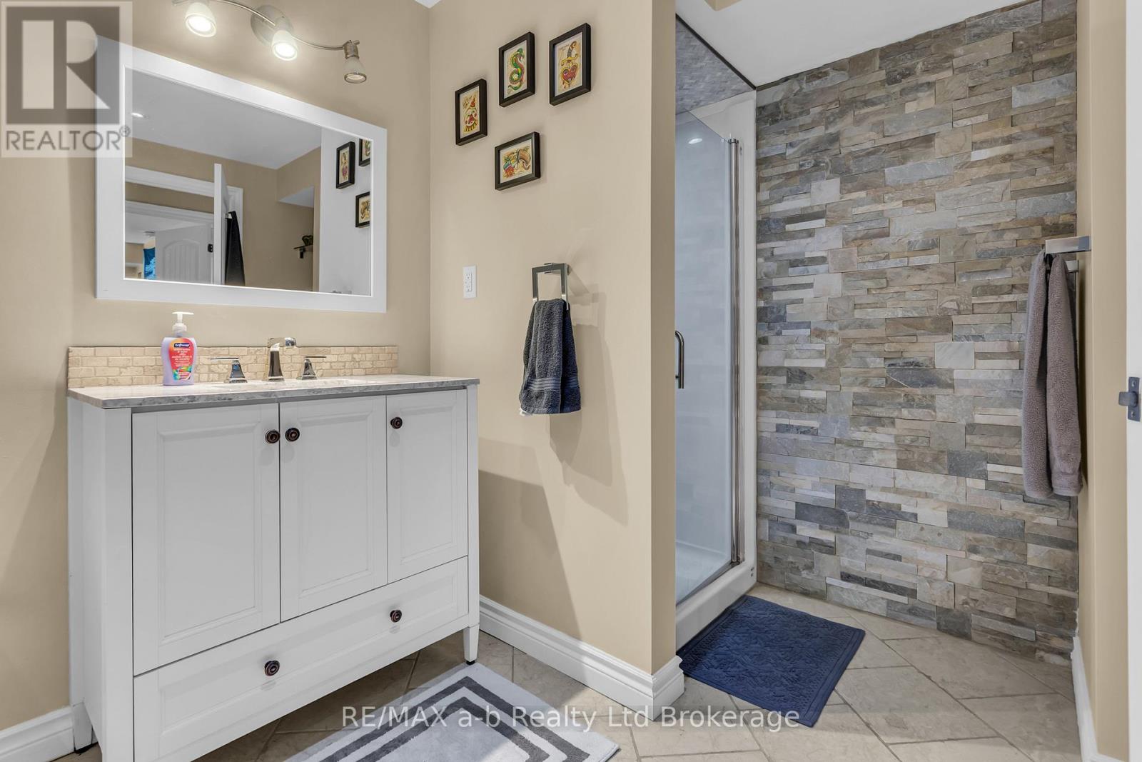 54 Pebble Beach Court, Woodstock (Woodstock - South), Ontario  N4S 8X2 - Photo 25 - X13633828