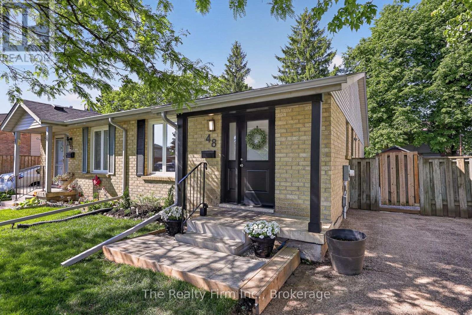 48 Naskapi Street, Woodstock (Woodstock - North), Ontario  N4T 1G6 - Photo 3 - X13640636
