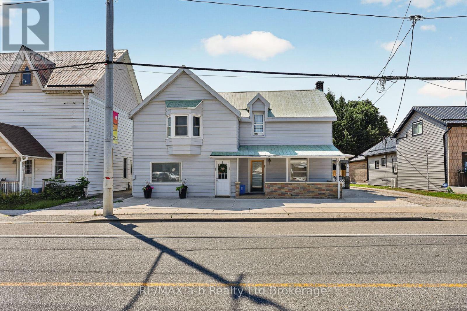 133 Dundas Street, Zorra (Thamesford), Ontario  N0M 2M0 - Photo 3 - X13642234