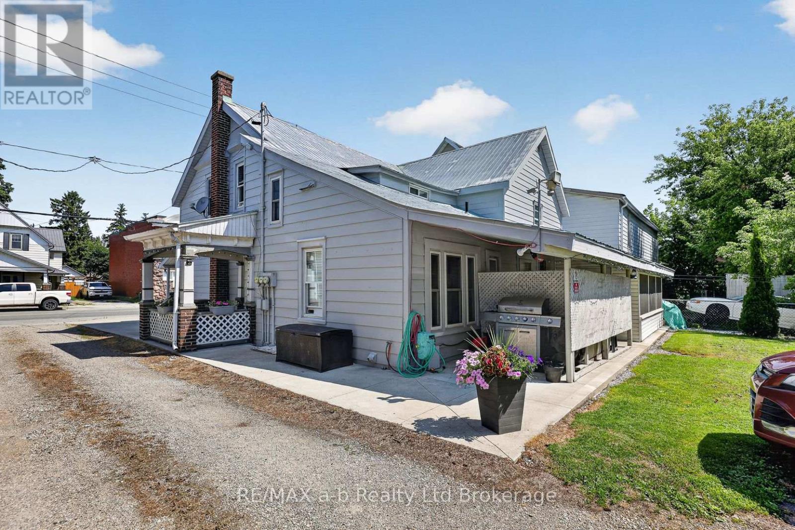 133 Dundas Street, Zorra (Thamesford), Ontario  N0M 2M0 - Photo 6 - X13642234