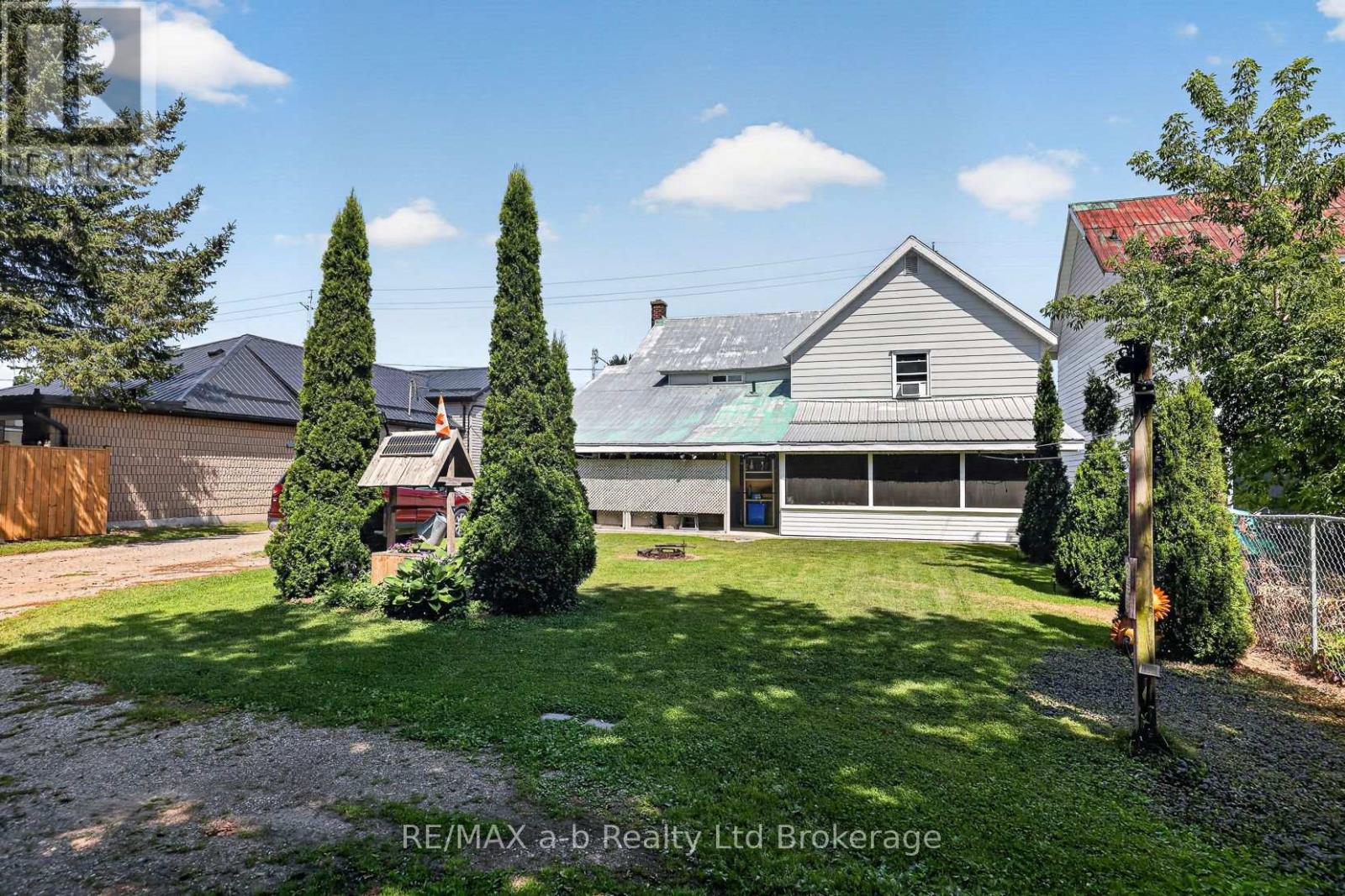 133 Dundas Street, Zorra (Thamesford), Ontario  N0M 2M0 - Photo 9 - X13642234