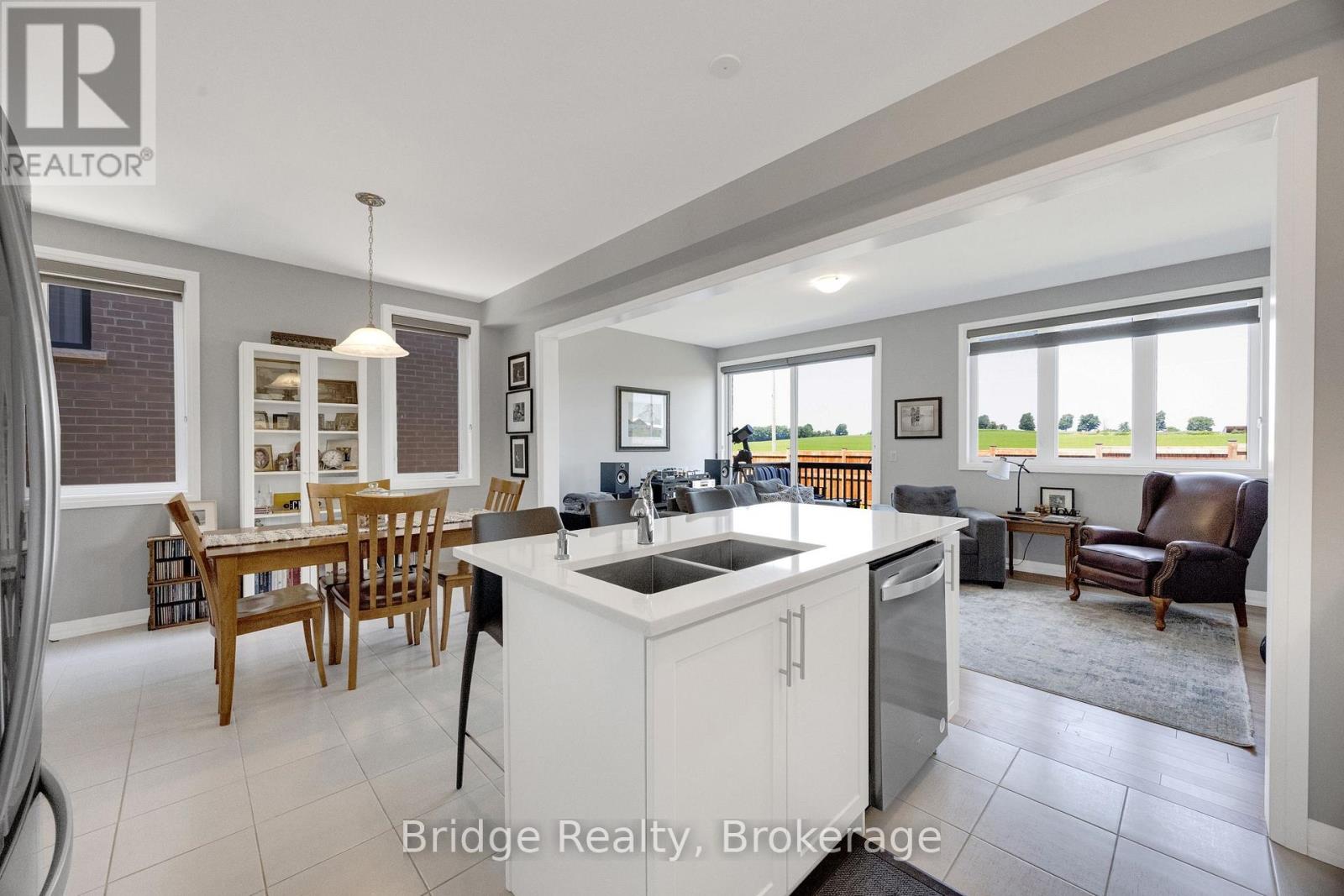 892 Sobeski Avenue, Woodstock (Woodstock - North), Ontario  N4T 0N7 - Photo 19 - X13643130
