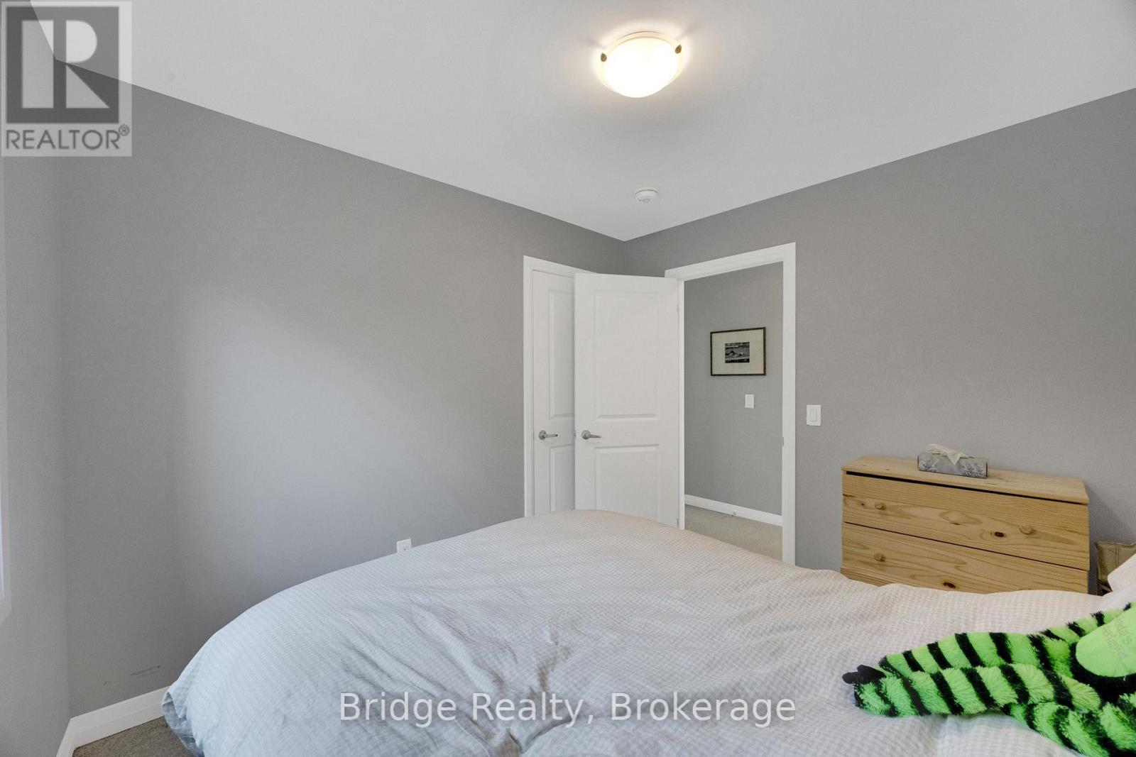 892 Sobeski Avenue, Woodstock (Woodstock - North), Ontario  N4T 0N7 - Photo 32 - X13643130