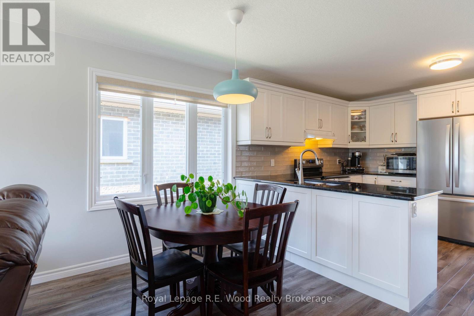 87 Irving Drive, Norwich (Norwich Town), Ontario  N0J 1P0 - Photo 6 - X13643328