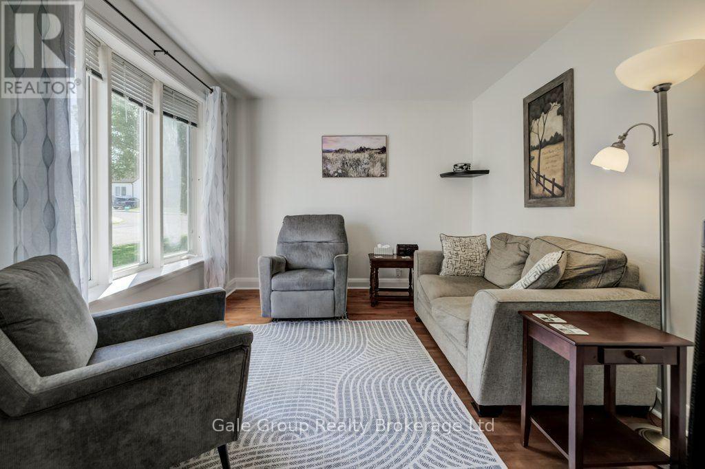 20 Dover Street, Woodstock (Woodstock - South), Ontario  N4S 3L8 - Photo 11 - X13643658