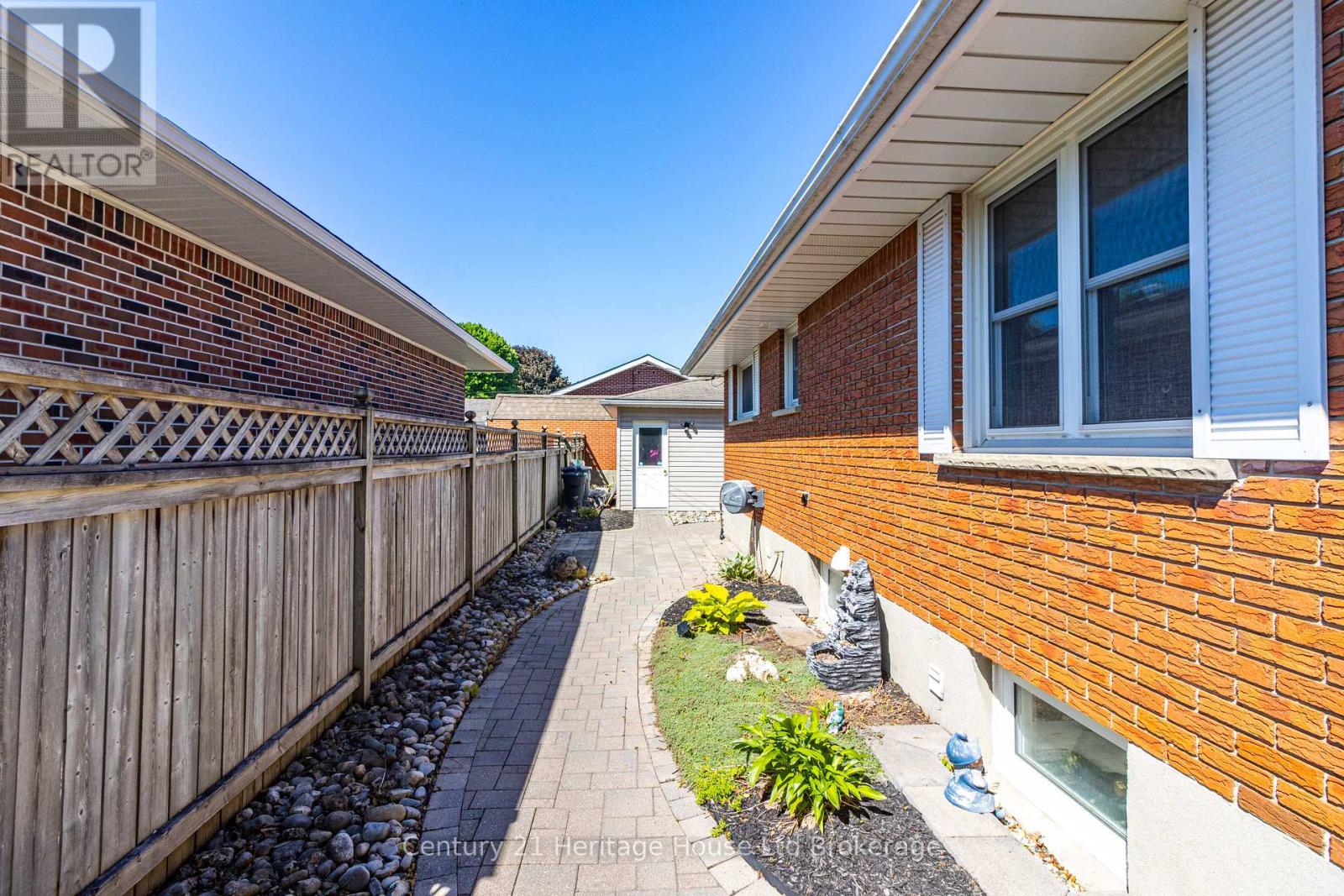 153 Springbank Avenue N, Woodstock (Woodstock - North), Ontario  N4S 7P9 - Photo 7 - X13644002