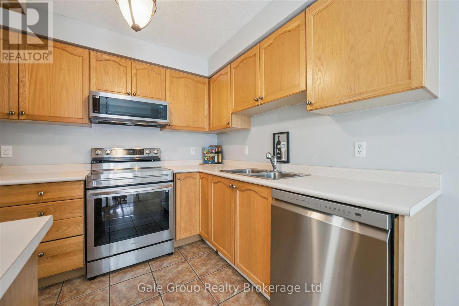 116 Gibbons Drive, Centre Wellington (Fergus), Ontario  N1M 3W2 - Photo 13 - X13646344