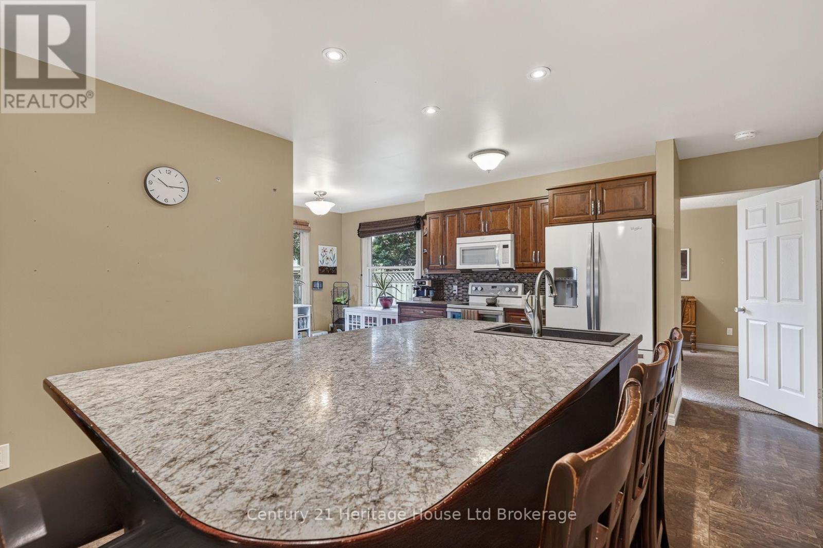 27 Sioux Crescent, Woodstock (Woodstock - North), Ontario  N4T 1G2 - Photo 19 - X13649216