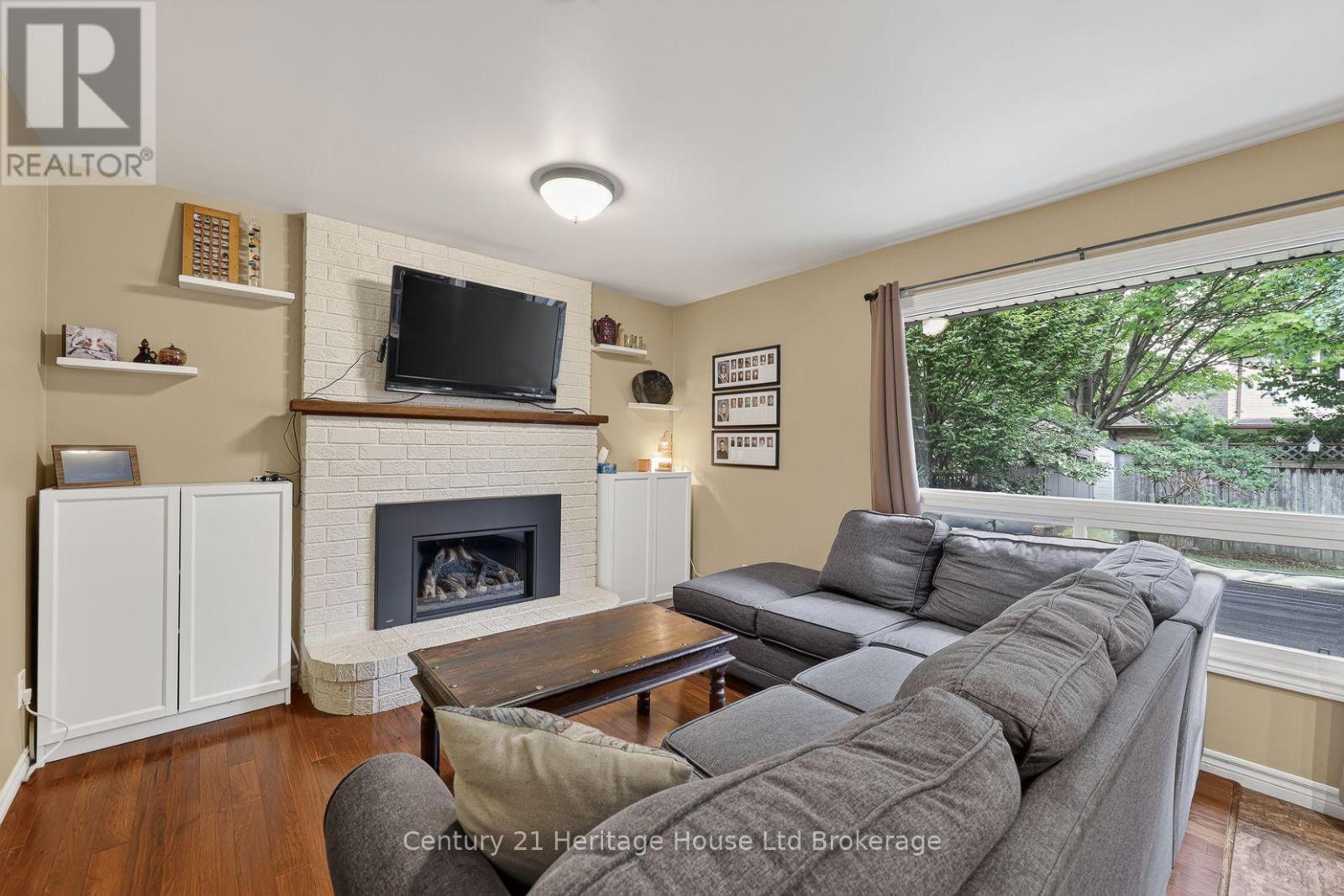 27 Sioux Crescent, Woodstock (Woodstock - North), Ontario  N4T 1G2 - Photo 2 - X13649216