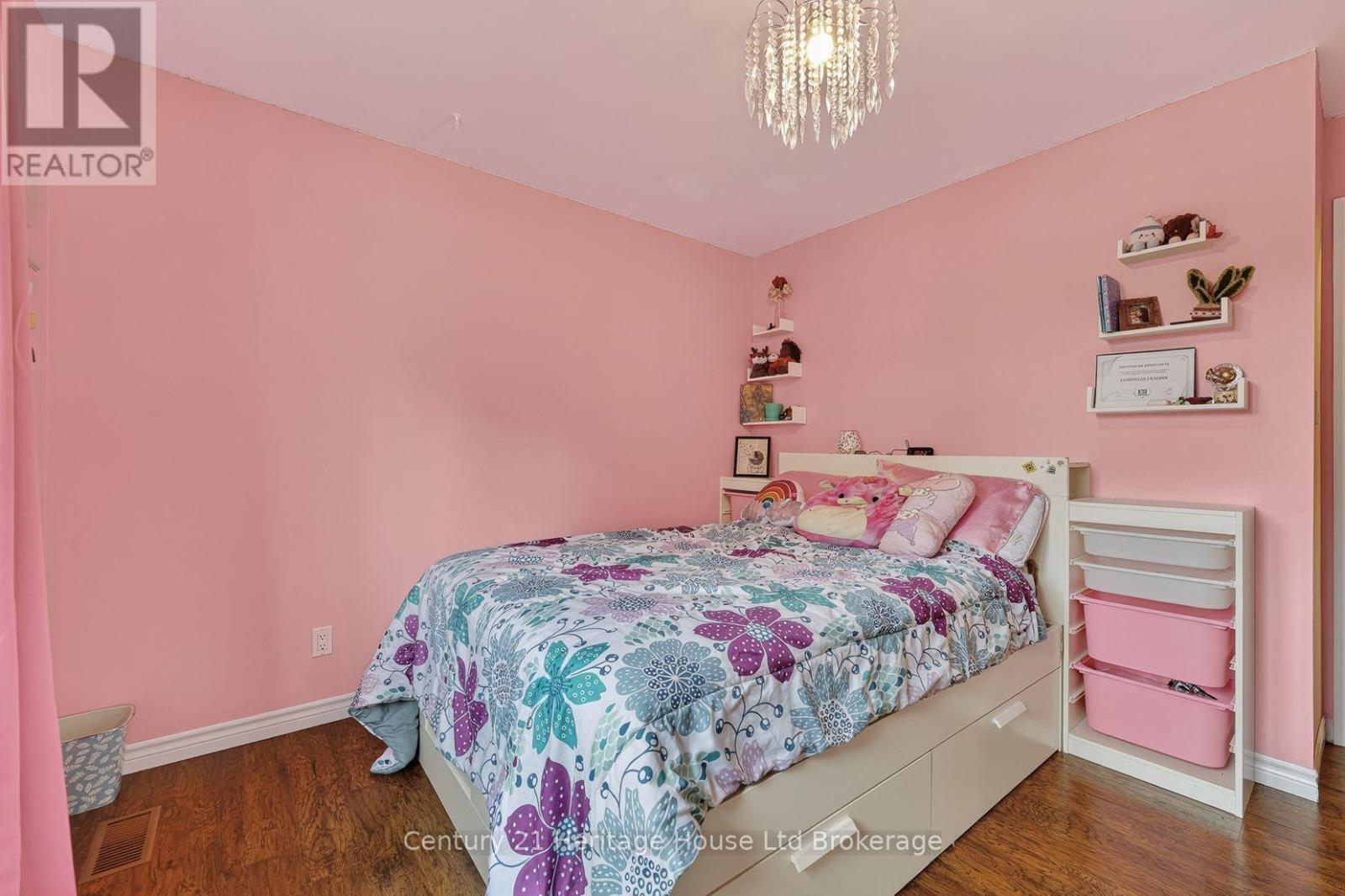 27 Sioux Crescent, Woodstock (Woodstock - North), Ontario  N4T 1G2 - Photo 32 - X13649216
