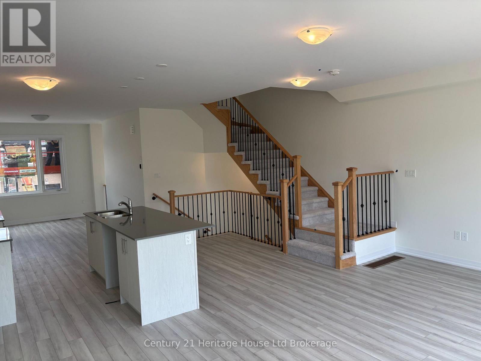 464 Jack Wilford Way, Woodstock (Woodstock - South), Ontario  N4S 7V6 - Photo 5 - X13649970