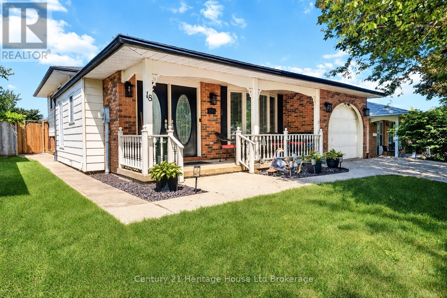 18 Locust Crescent, London South (South X), Ontario  N6E 2K2 - Photo 3 - X13652818