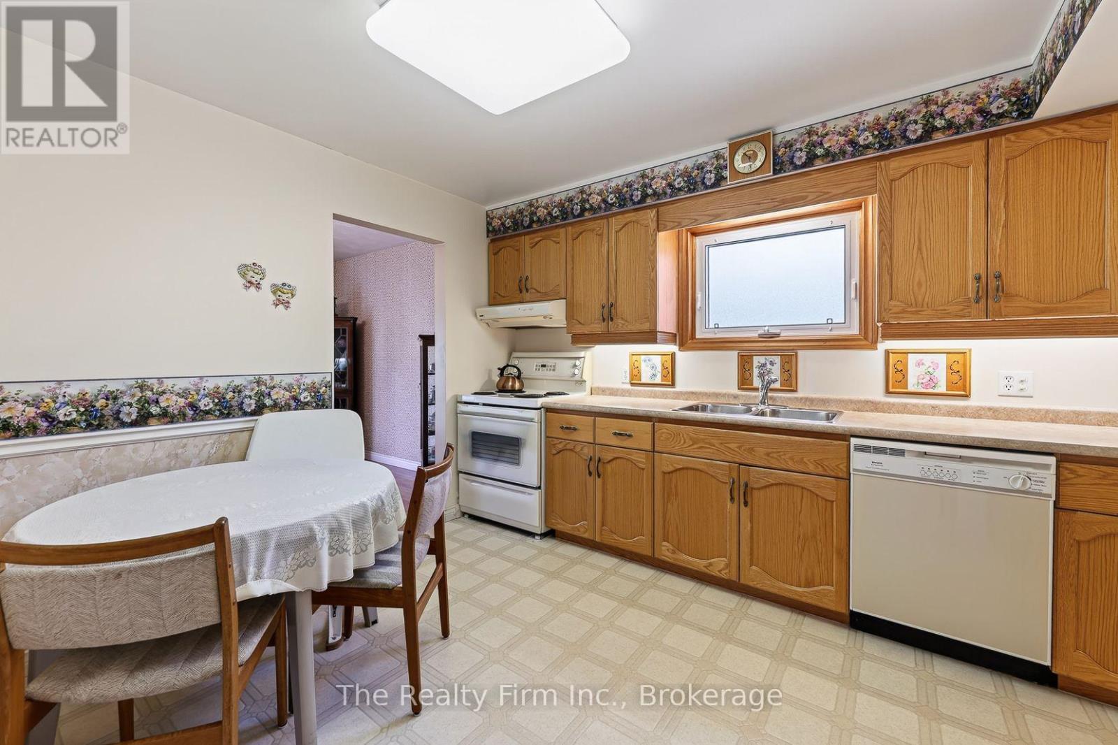 573 Lansdowne Avenue, Woodstock (Woodstock - North), Ontario  N4T 1R6 - Photo 13 - X13656770