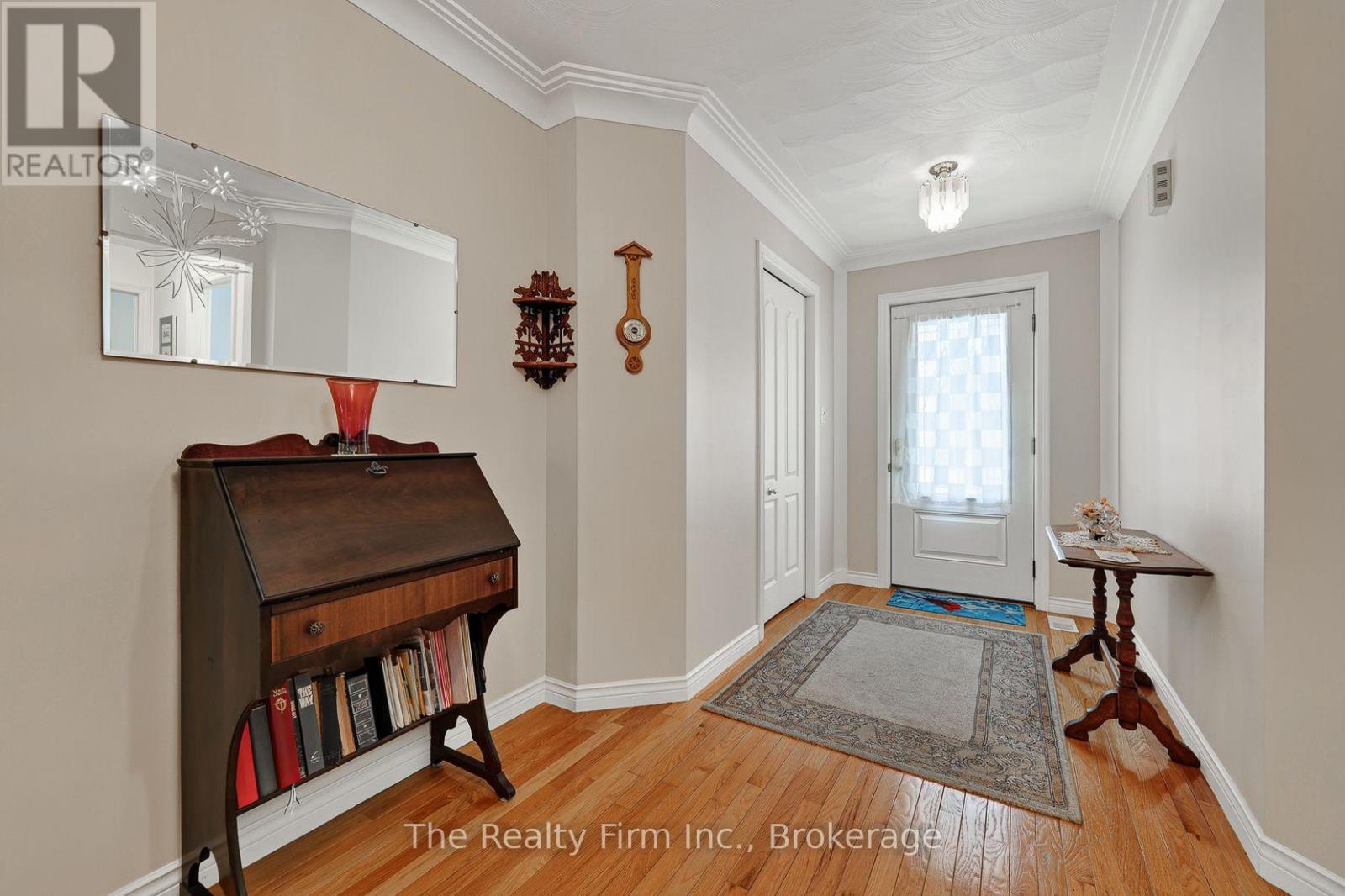 573 Lansdowne Avenue, Woodstock (Woodstock - North), Ontario  N4T 1R6 - Photo 3 - X13656770