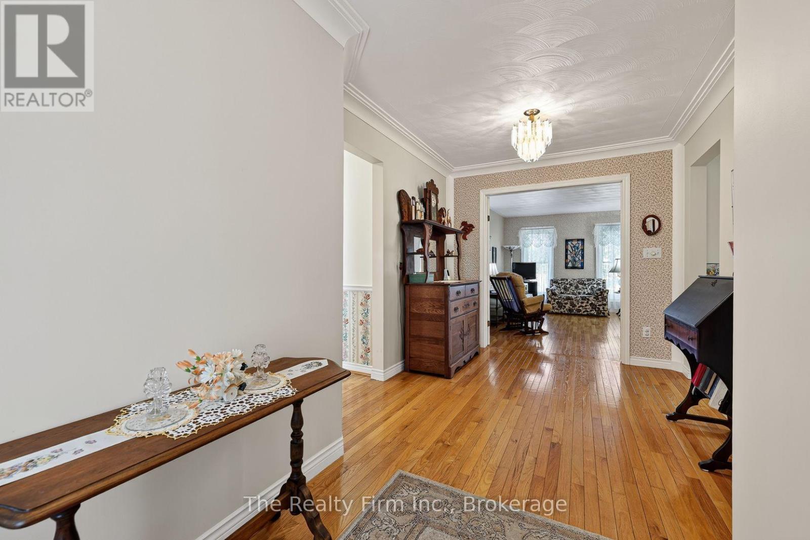 573 Lansdowne Avenue, Woodstock (Woodstock - North), Ontario  N4T 1R6 - Photo 4 - X13656770