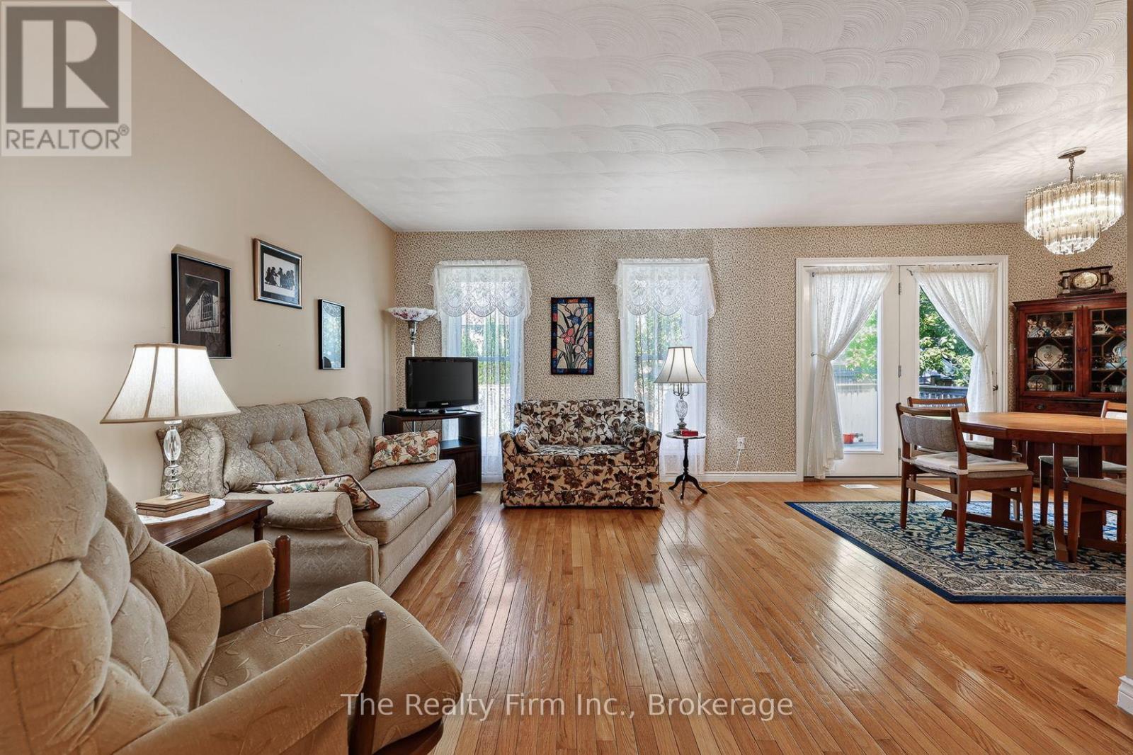 573 Lansdowne Avenue, Woodstock (Woodstock - North), Ontario  N4T 1R6 - Photo 5 - X13656770