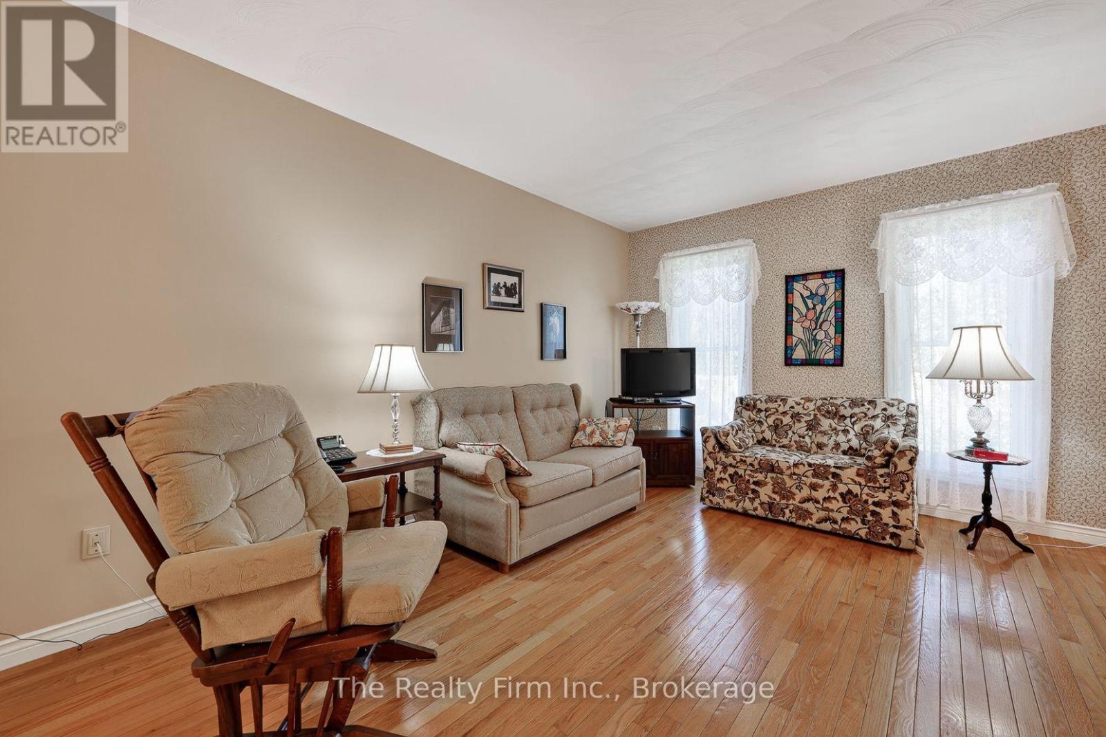 573 Lansdowne Avenue, Woodstock (Woodstock - North), Ontario  N4T 1R6 - Photo 6 - X13656770
