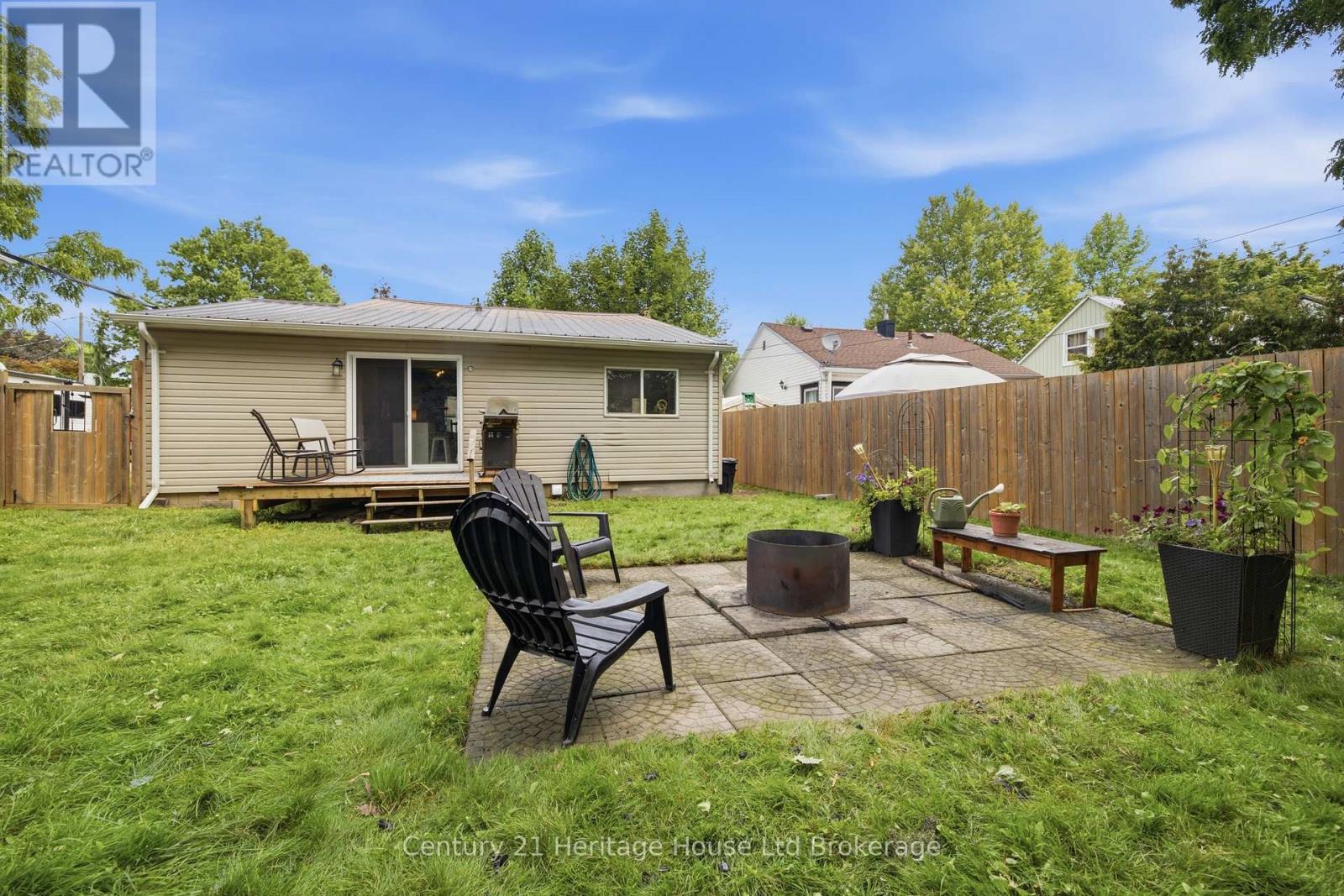 674 Hayball Street, Woodstock (Woodstock - North), Ontario  N4S 4Z4 - Photo 16 - X13657836