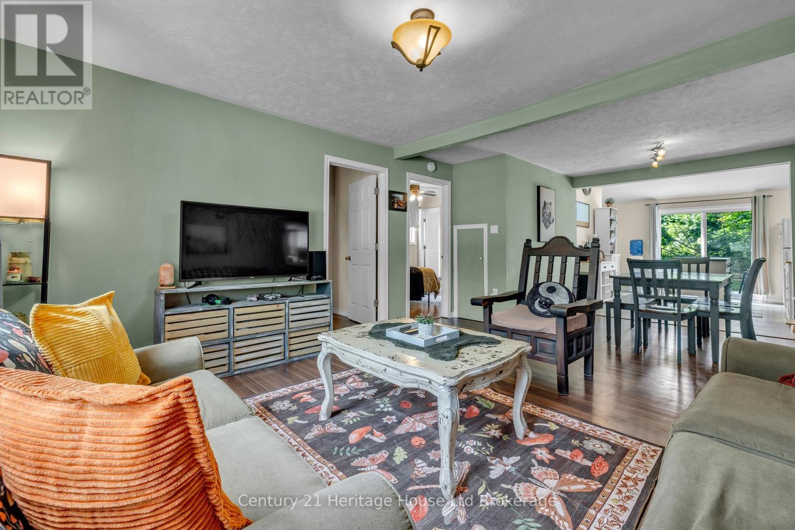 674 Hayball Street, Woodstock (Woodstock - North), Ontario  N4S 4Z4 - Photo 8 - X13657836
