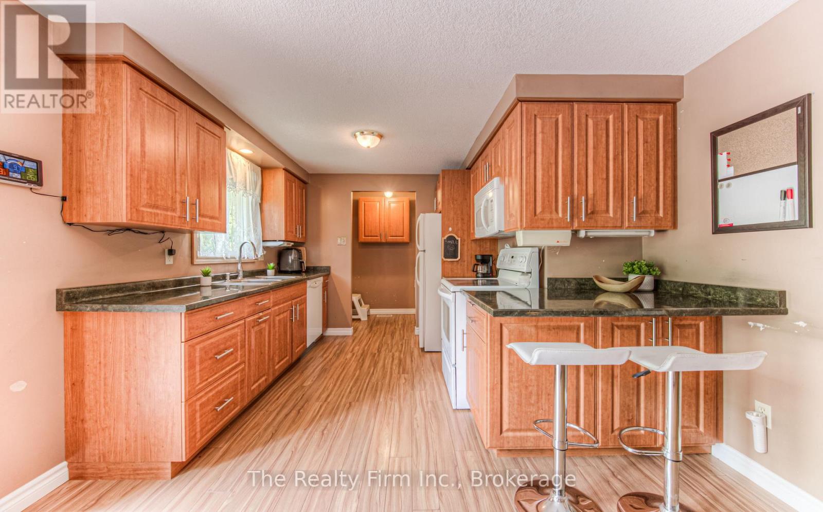 82 Roseneath Crescent, Kitchener, Ontario  N2E 1V9 - Photo 10 - X13659240