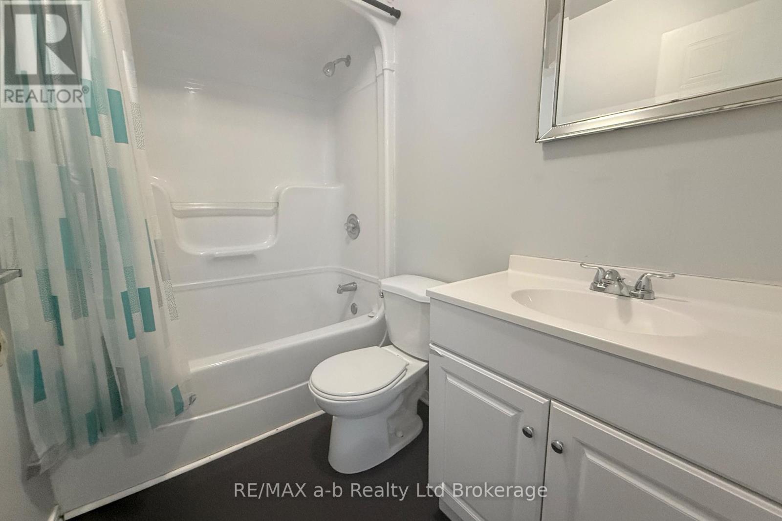 36 - 64 Hiawatha Road, Woodstock (Woodstock - North), Ontario  N4T 1P4 - Photo 21 - X13659970