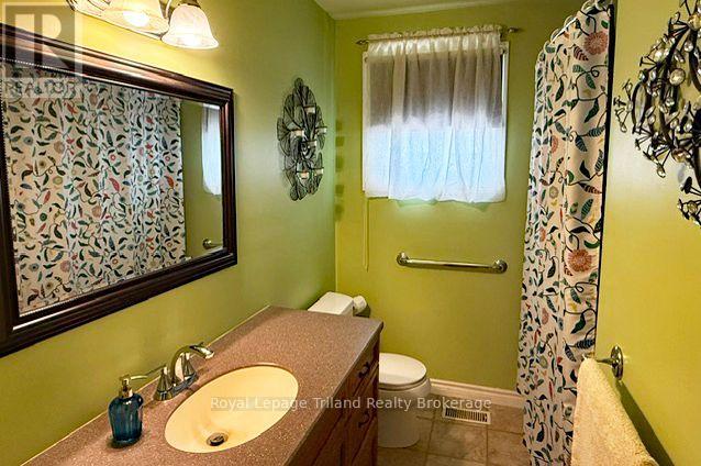 773 Gladstone Drive, Woodstock (Woodstock - North), Ontario  N4S 5T1 - Photo 15 - X13660048