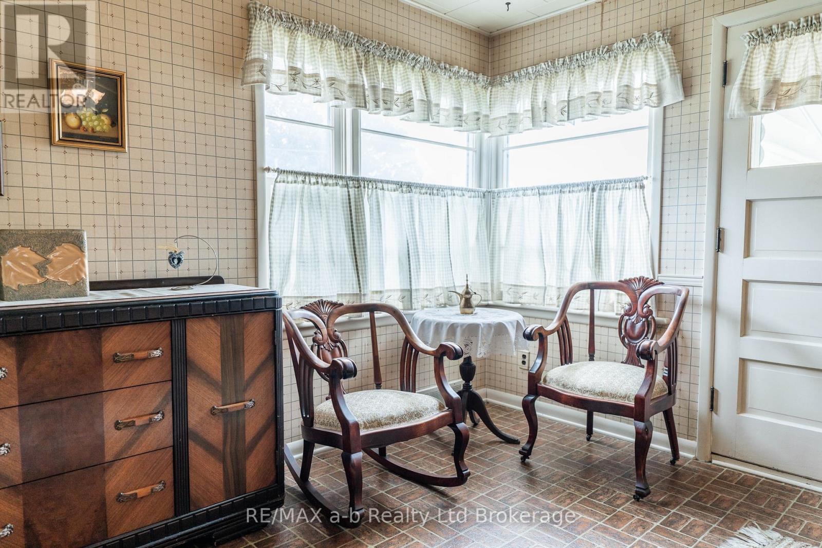 81 Vienna Road, Tillsonburg, Ontario  N4G 3C9 - Photo 9 - X13661768