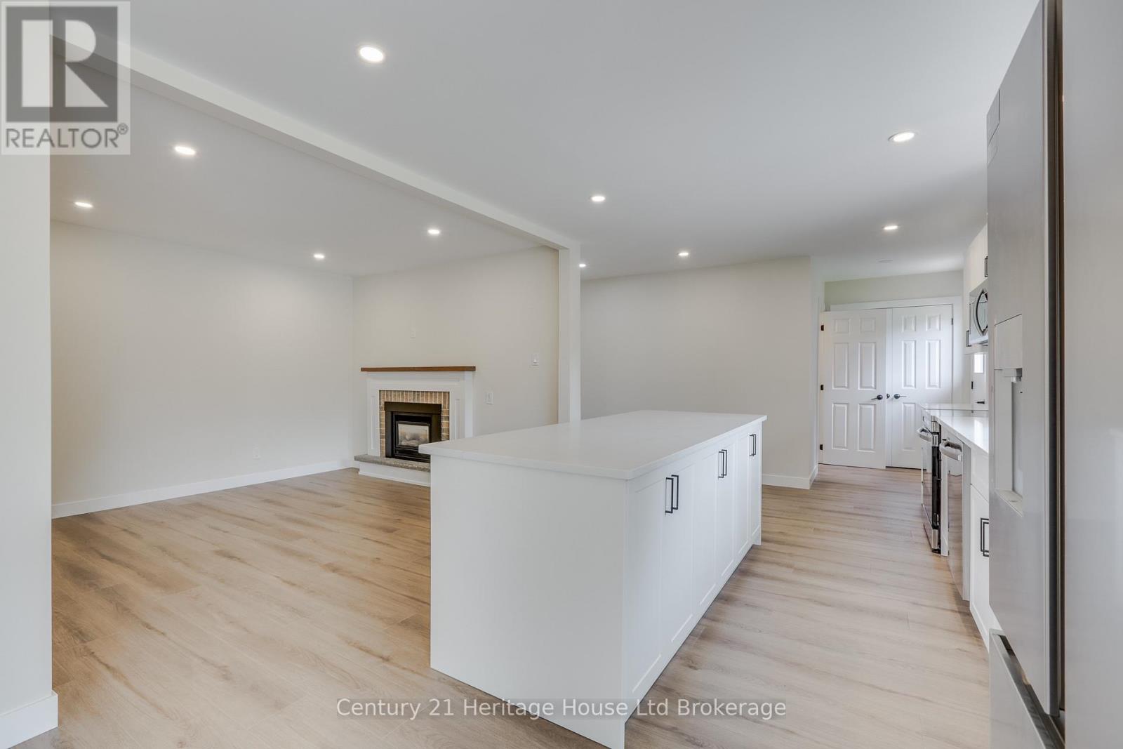 98 Maud Street, Woodstock (Woodstock - South), Ontario  N4S 3Y6 - Photo 8 - X13663742
