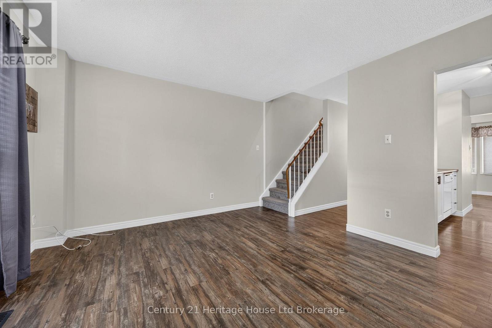 33 - 1115 Nellis Street, Woodstock (Woodstock - North), Ontario  N4T 1P6 - Photo 6 - X13664410