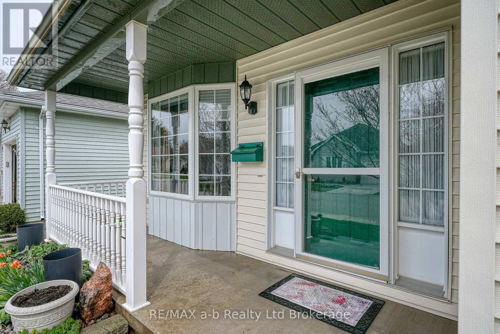 23 Brasher Drive, Tillsonburg, Ontario  N4G 5T2 - Photo 2 - X13667328