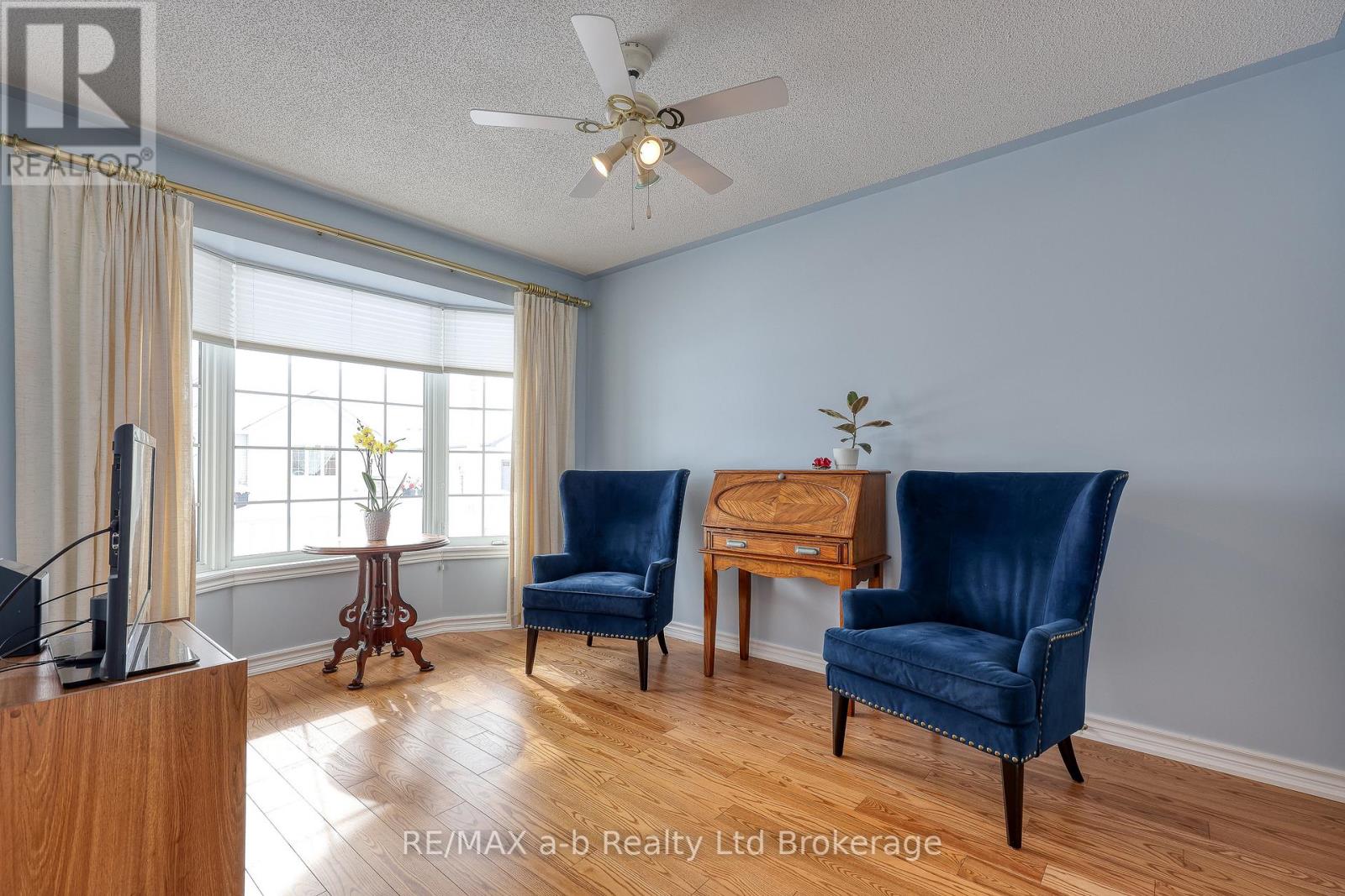 23 Brasher Drive, Tillsonburg, Ontario  N4G 5T2 - Photo 4 - X13667328