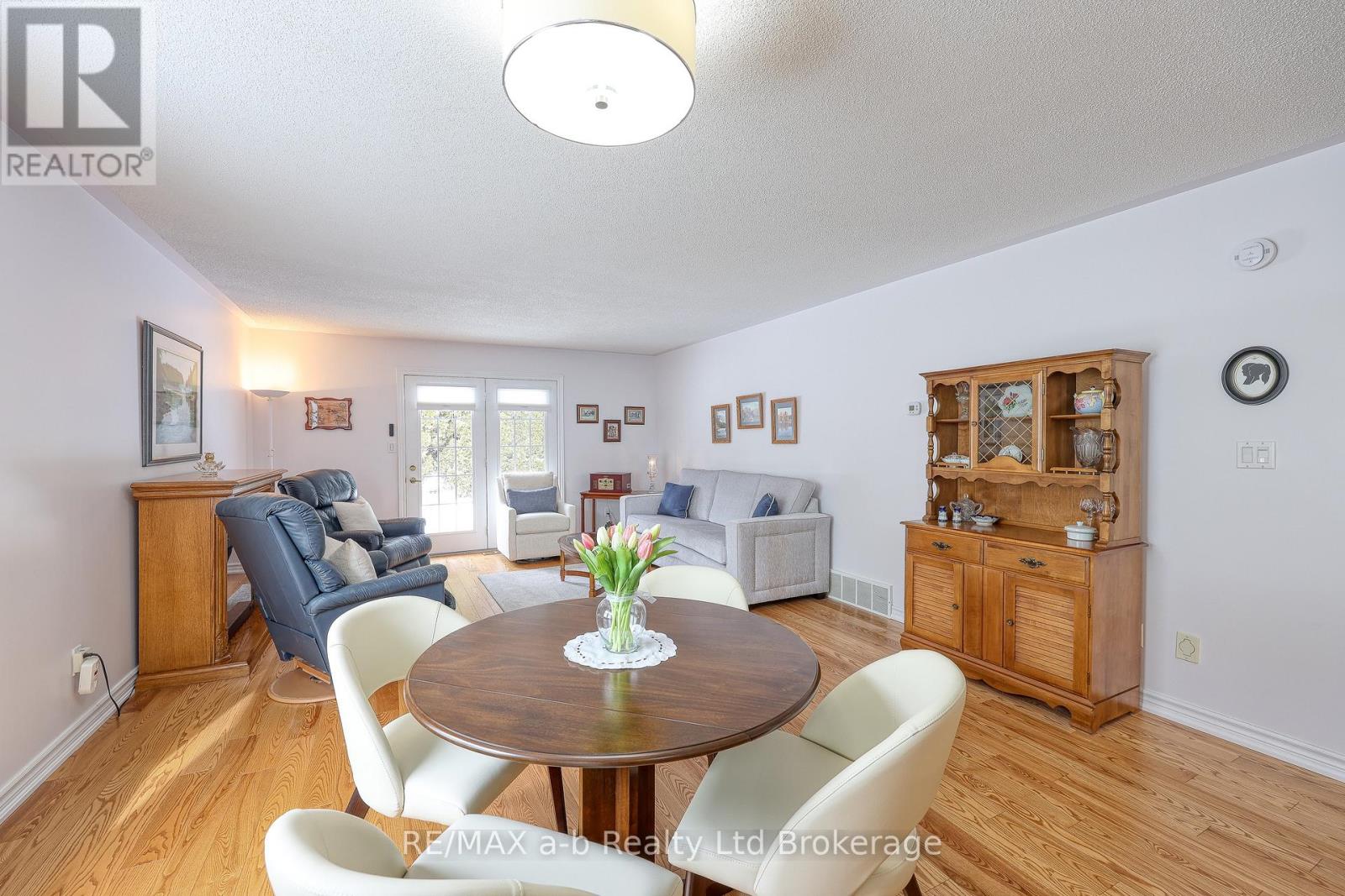 23 Brasher Drive, Tillsonburg, Ontario  N4G 5T2 - Photo 8 - X13667328